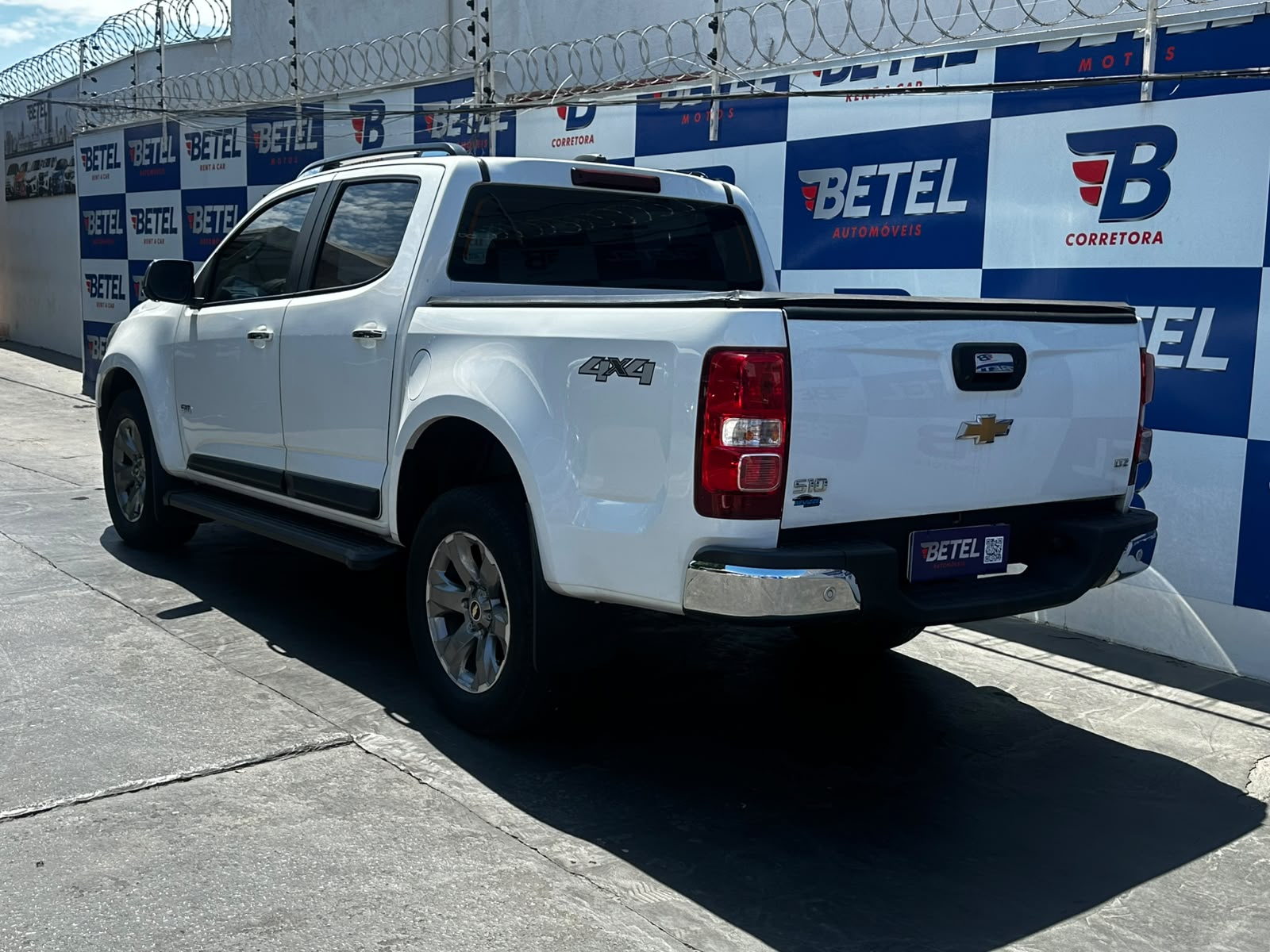 GM - Chevrolet S10 Pick-Up LTZ 2.5 Flex 4x2 CD AUT. S10 Pick-Up LTZ 2.5 Flex 4x2 CD AUT.