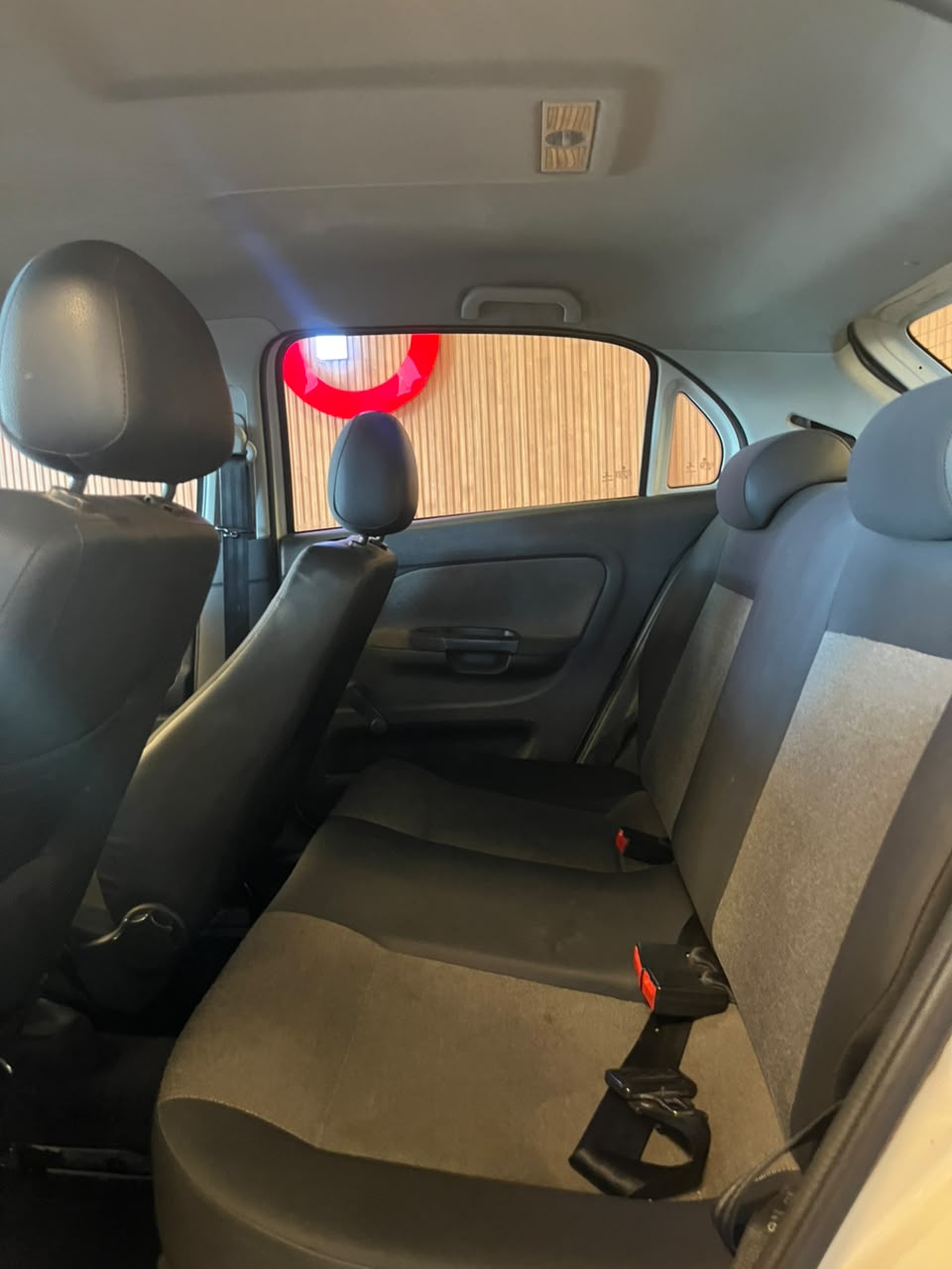 VW - VolksWagen Gol (novo) 1.0 Mi Total Flex 8V 2p Gol (novo) 1.0 Mi Total Flex 8V 2p