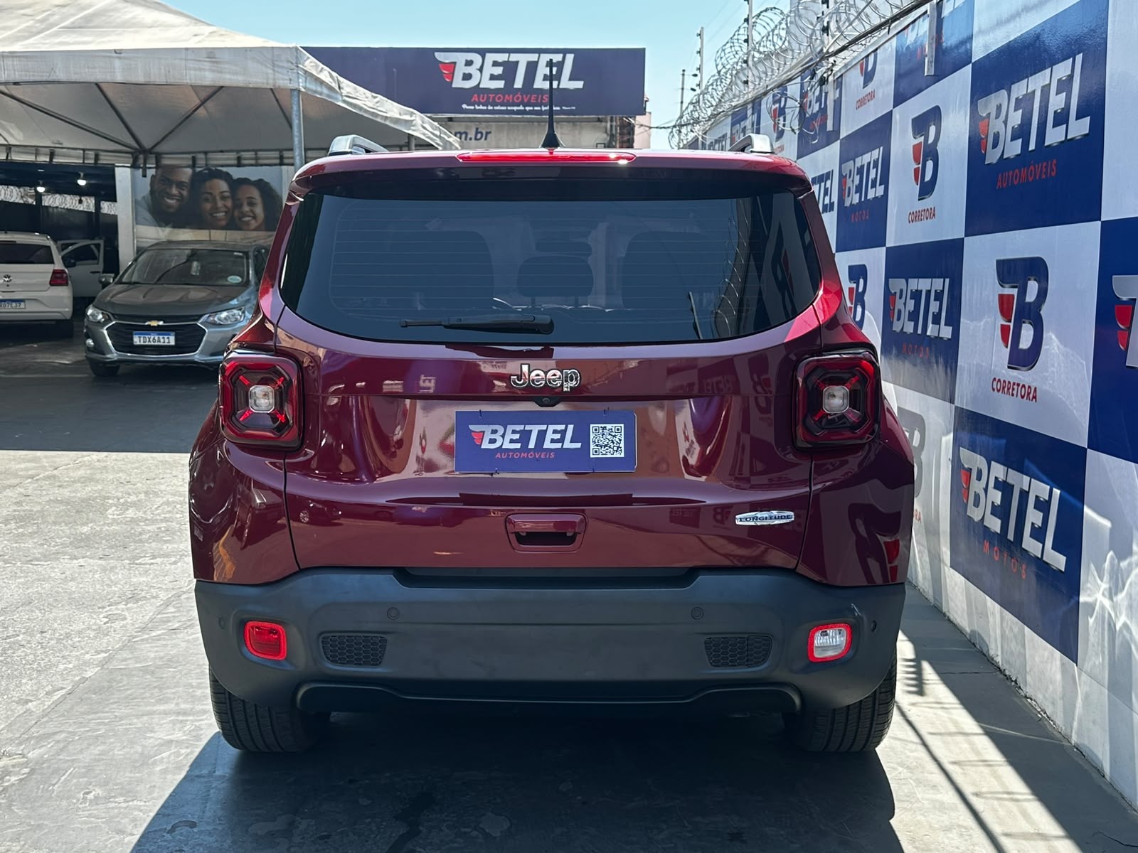 Jeep Renegade Longitude 1.8 4x2 Flex 16V AUT. Renegade Longitude 1.8 4x2 Flex 16V AUT.