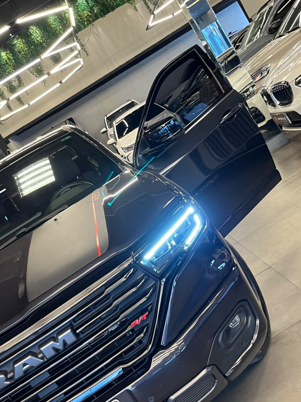 RAM RAMPAGE R/T HURRICANE 2.0 TURBO CD 4X4 AUT. RAMPAGE R/T HURRICANE 2.0 TURBO CD 4X4 AUT.