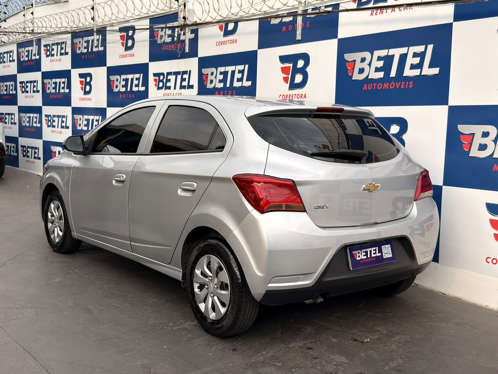 GM - Chevrolet ONIX HATCH LT 1.0 12V Flex 5p Mec. ONIX HATCH LT 1.0 12V Flex 5p Mec.