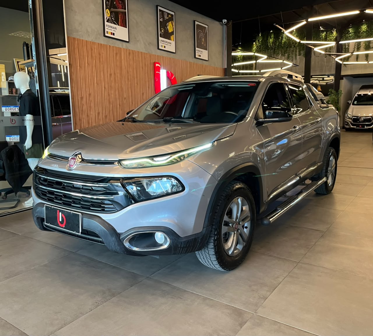 Fiat Toro Volcano 2.4 16V Flex AUT. Toro Volcano 2.4 16V Flex AUT.
