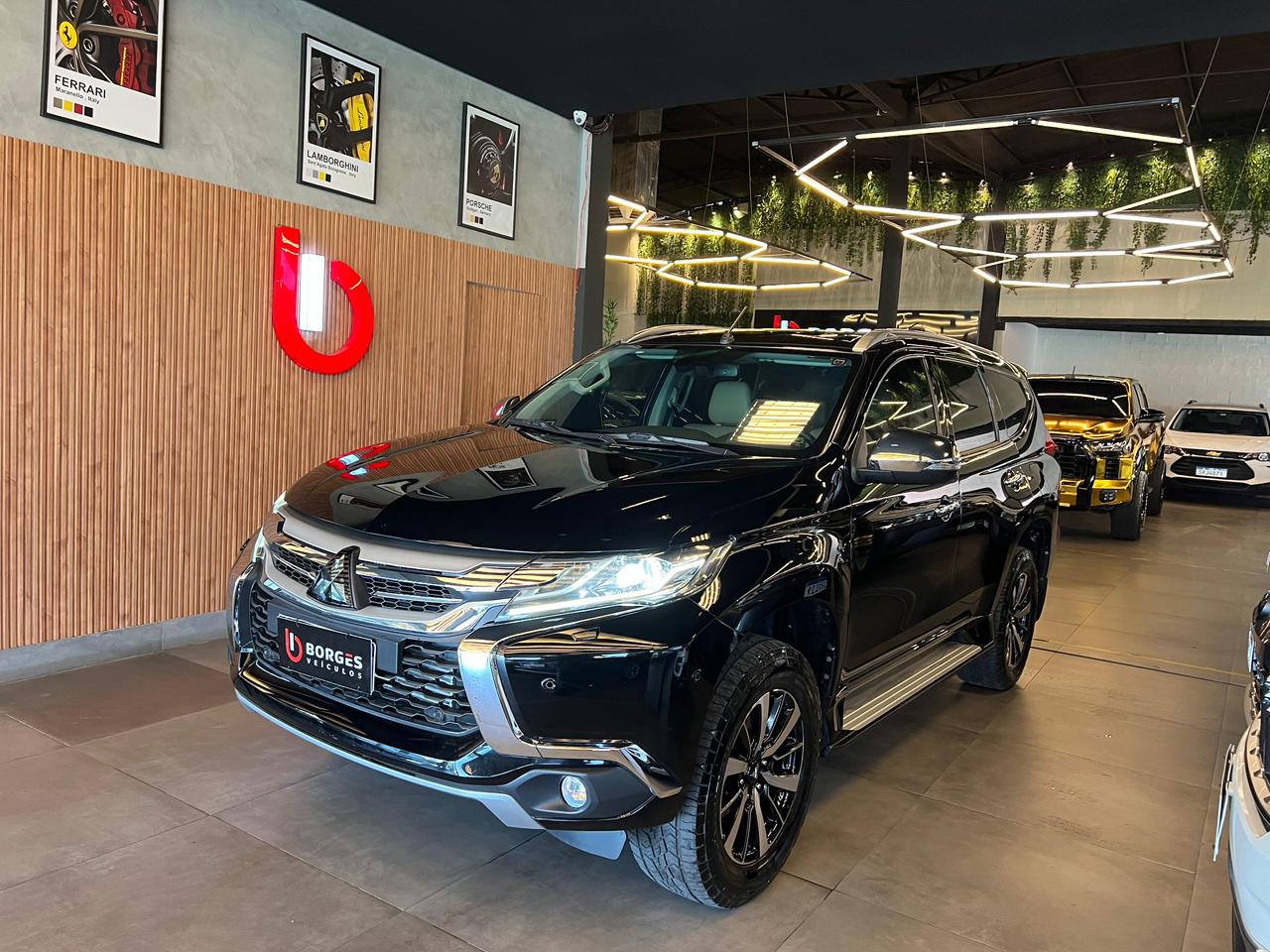Mitsubishi PAJERO  Sport HPE 2.4 Automático 7 LUGARES 2.4