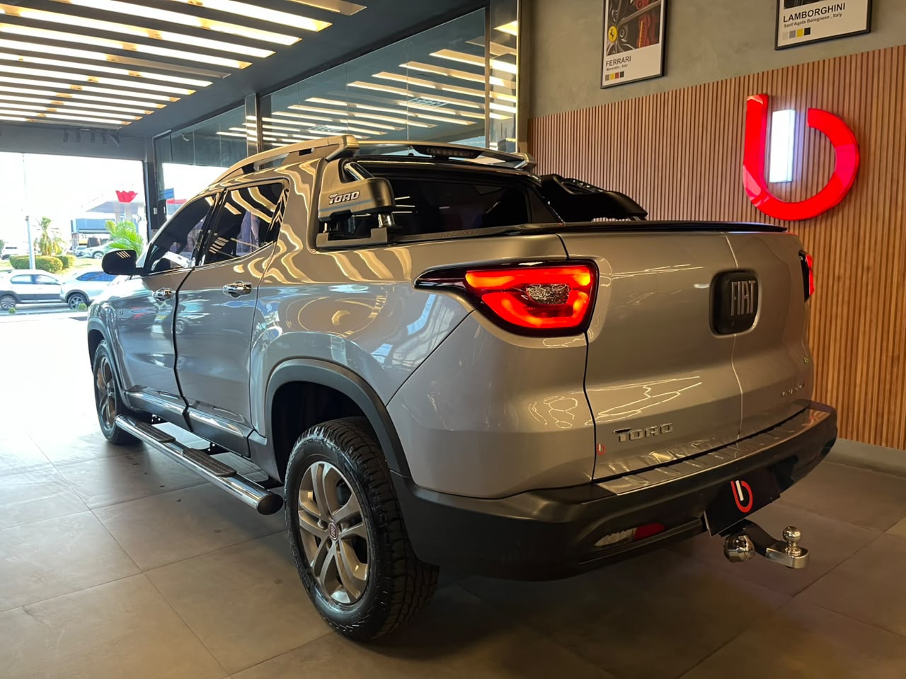 Fiat Toro Volcano 2.4 16V Flex AUT. Toro Volcano 2.4 16V Flex AUT.