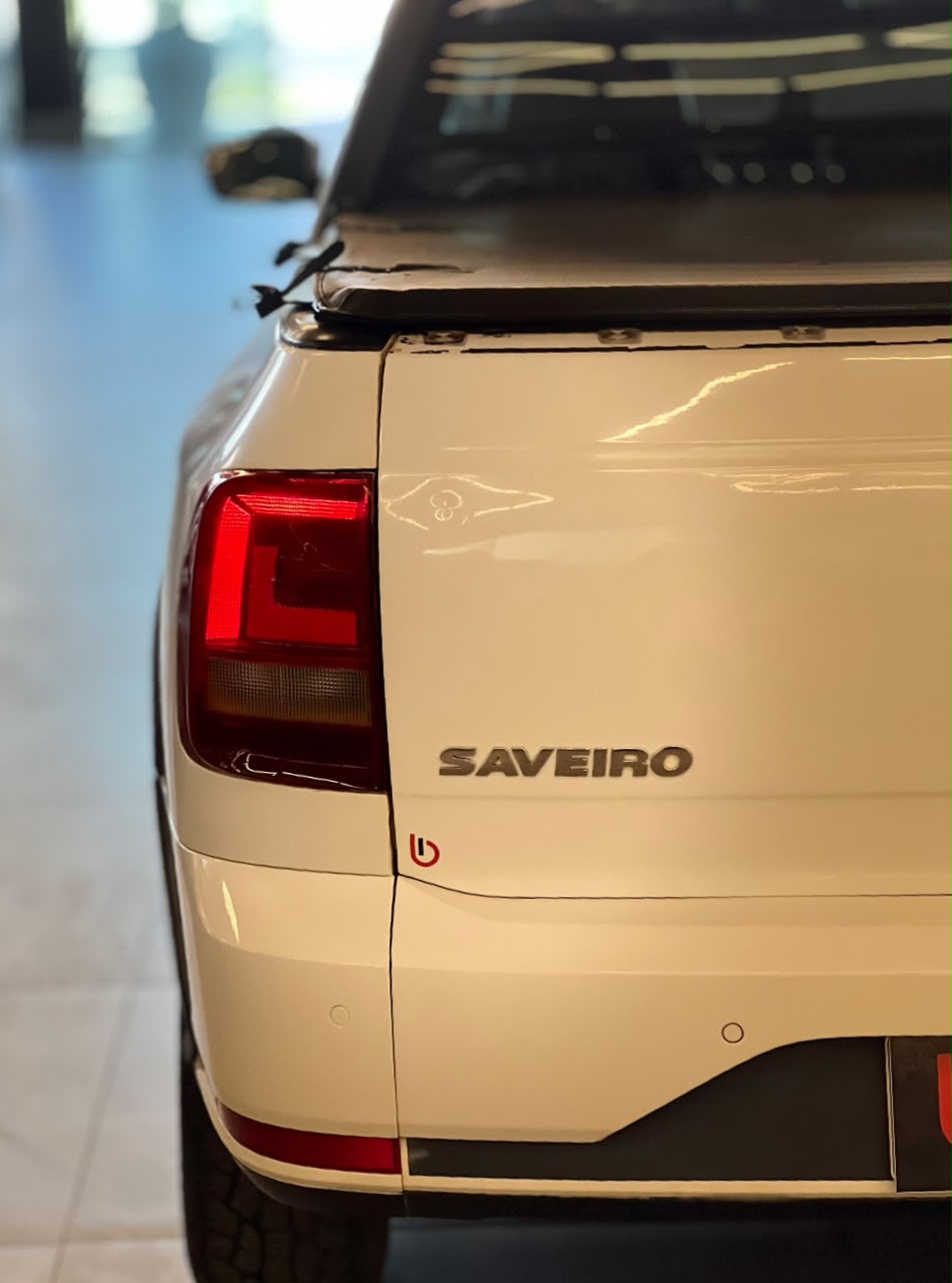 VW - VolksWagen Saveiro Highline 1.6 T. Flex 8V CD Saveiro Highline 1.6 T. Flex 8V CD