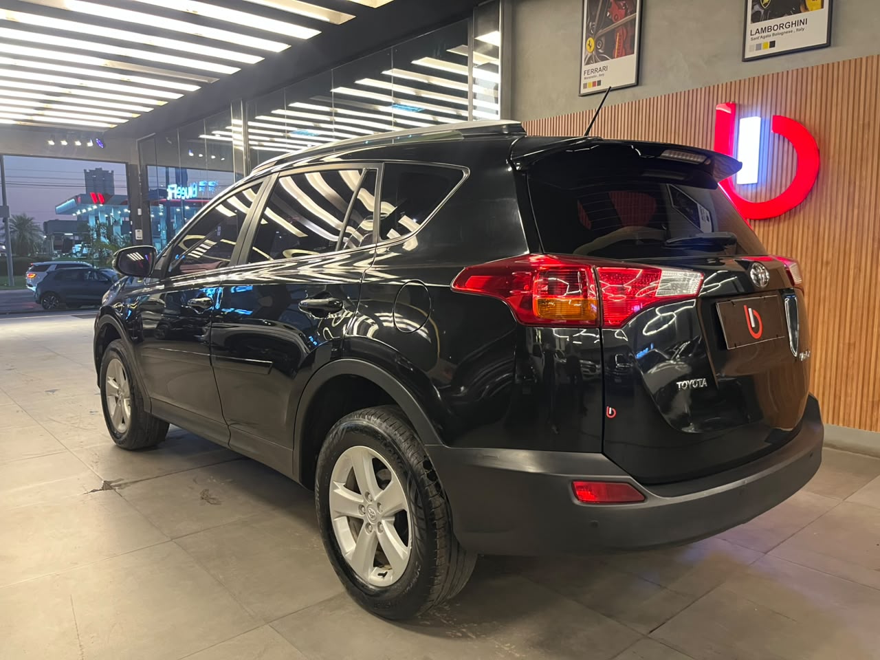 Toyota RAV4 2.0 4x2 16V AUT. RAV4 2.0 4x2 16V AUT.