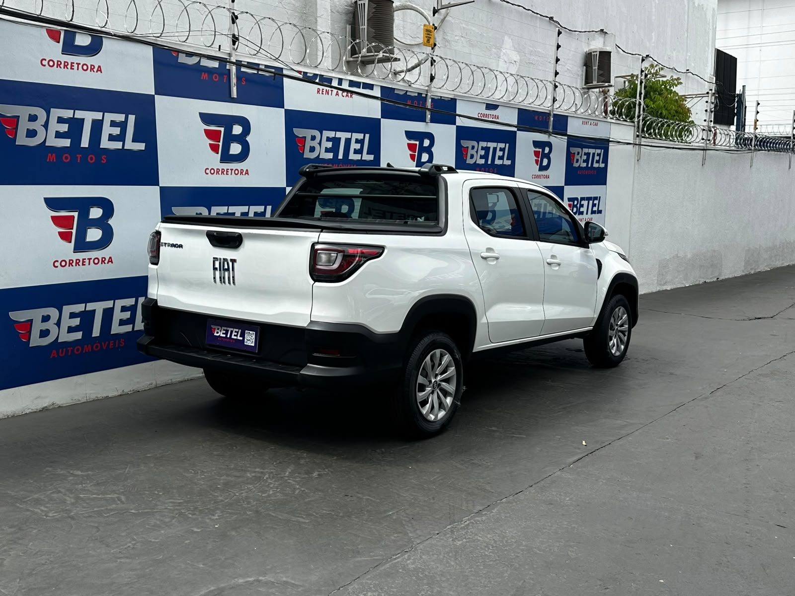Fiat Strada Freedom 1.3 Flex 8V CD Strada Freedom 1.3 Flex 8V CD