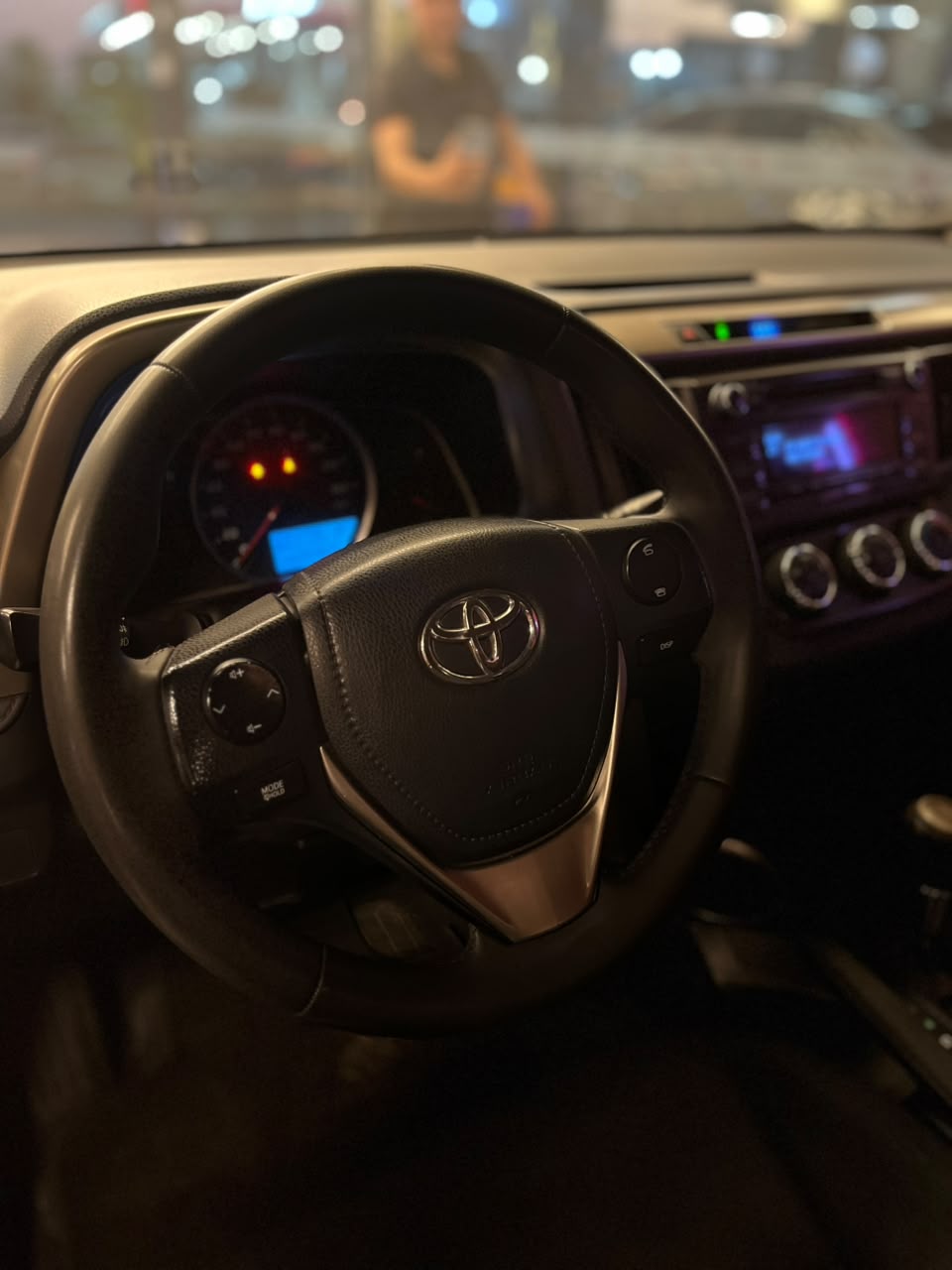 Toyota RAV4 2.0 4x2 16V AUT. RAV4 2.0 4x2 16V AUT.