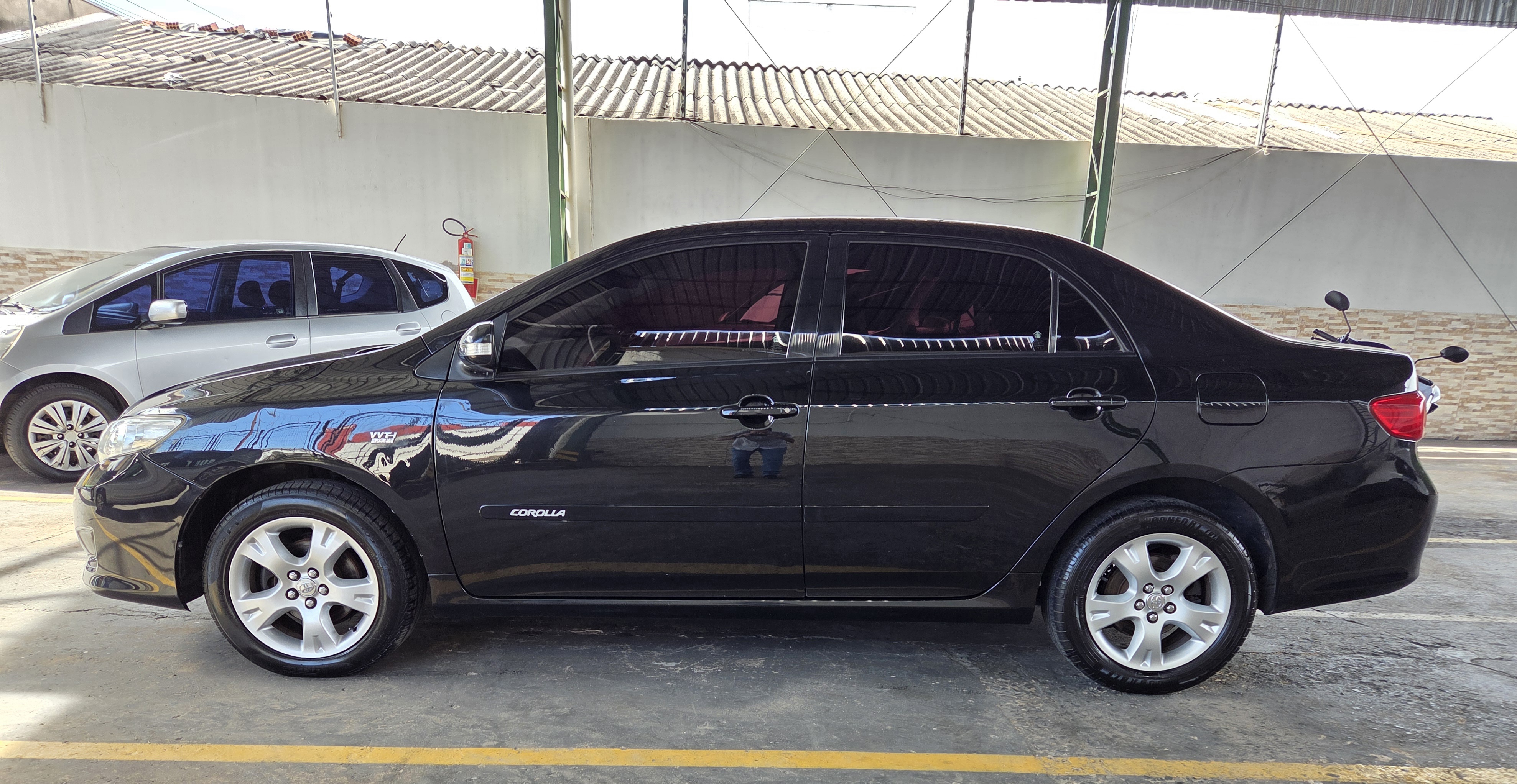 Toyota Corolla XEI 1.8/1.8 Flex 16V AUT. Corolla XEI 1.8/1.8 Flex 16V AUT.