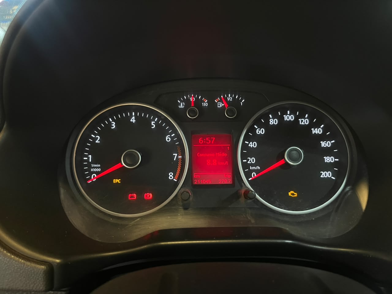 VW - VolksWagen Gol Comfortline 1.0 T. Flex 12V 5p Gol Comfortline 1.0 T. Flex 12V 5p