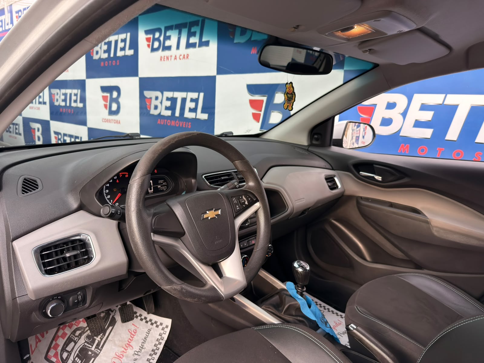 GM - Chevrolet ONIX HATCH LT 1.0 12V Flex 5p Mec. ONIX HATCH LT 1.0 12V Flex 5p Mec.