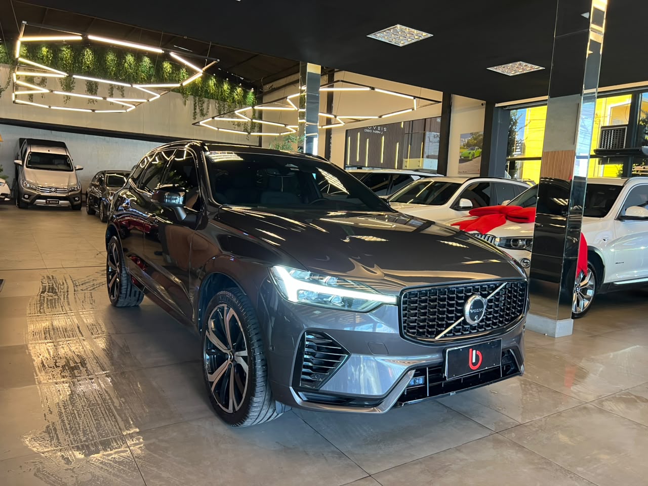 Volvo XC 60 T-8 Ultim.Dark 2.0 AWD (Híbrido) XC 60 T-8 Ultim.Dark 2.0 AWD (Híbrido)