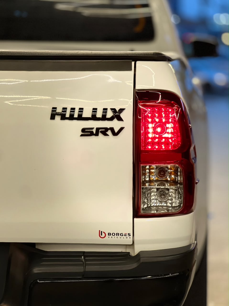 Toyota Hilux CD SRV 4x2 2.7 Flex 16V AUT. Hilux CD SRV 4x2 2.7 Flex 16V AUT.