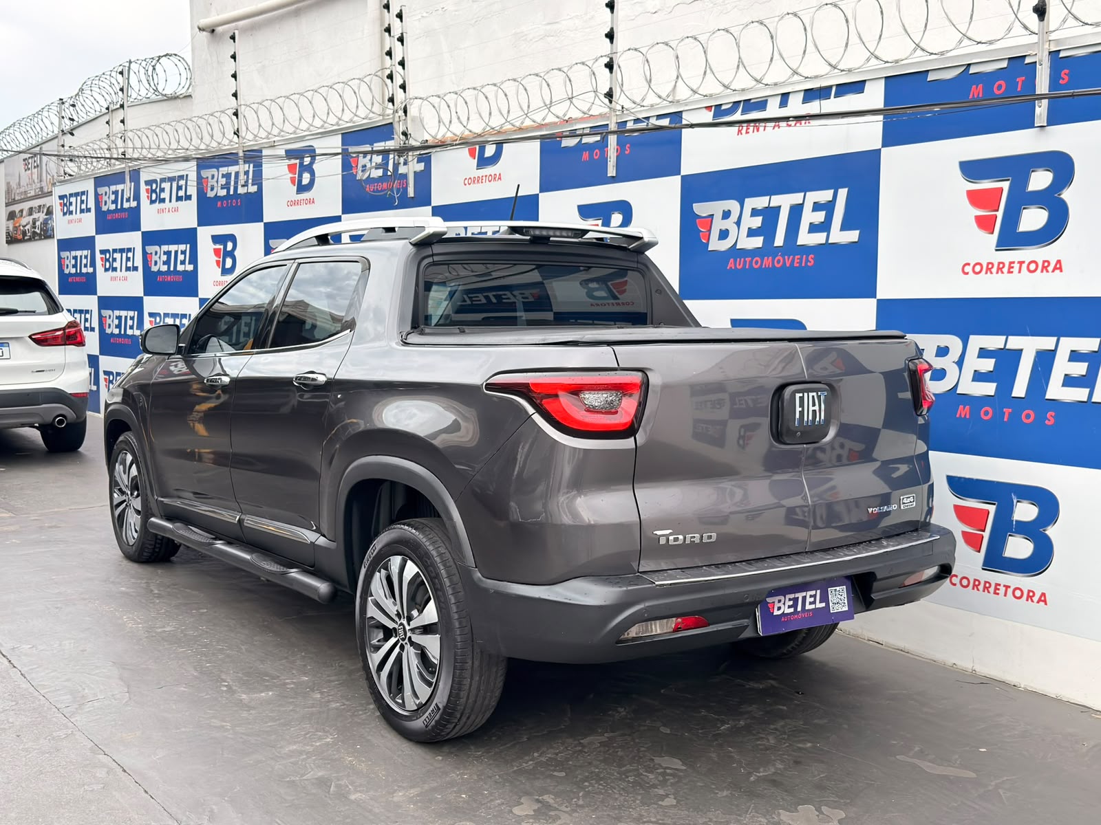 Fiat Toro Volcano 2.0 16V 4x4 TB Diesel AUT. Toro Volcano 2.0 16V 4x4 TB Diesel AUT.