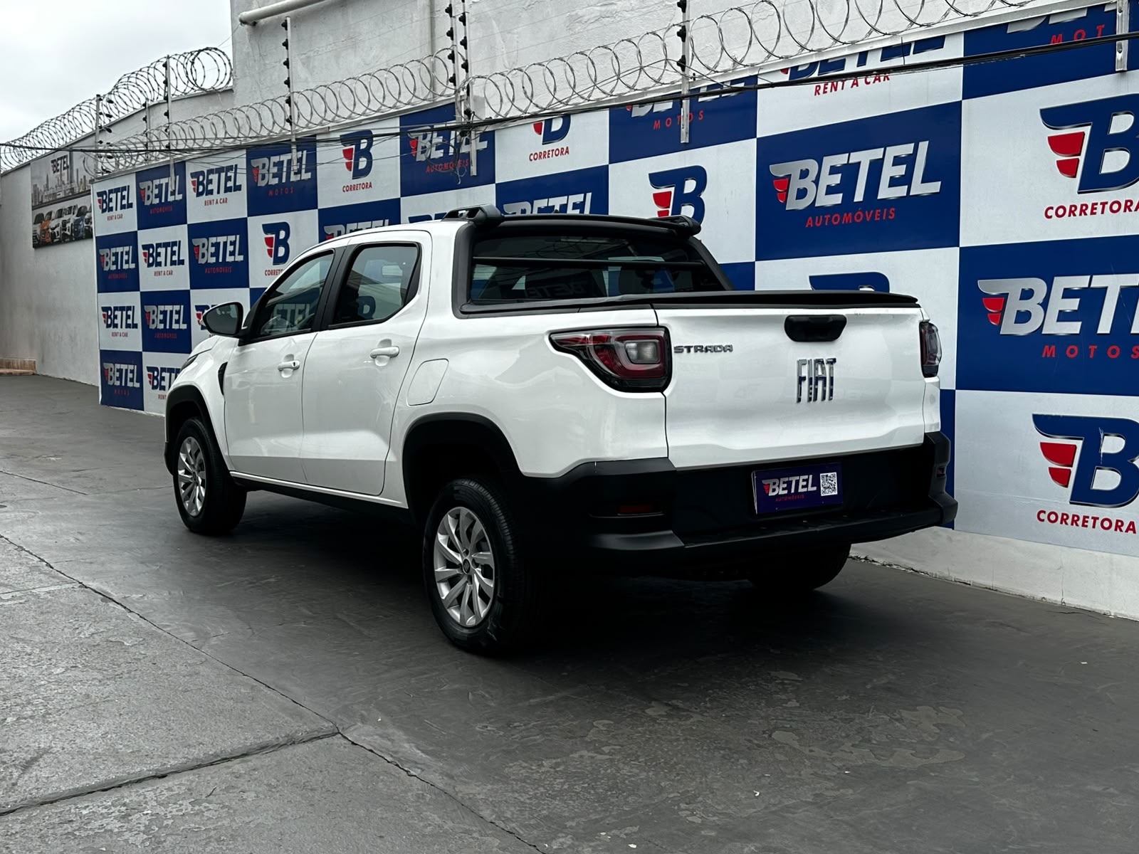 Fiat Strada Freedom 1.3 Flex 8V CD Strada Freedom 1.3 Flex 8V CD