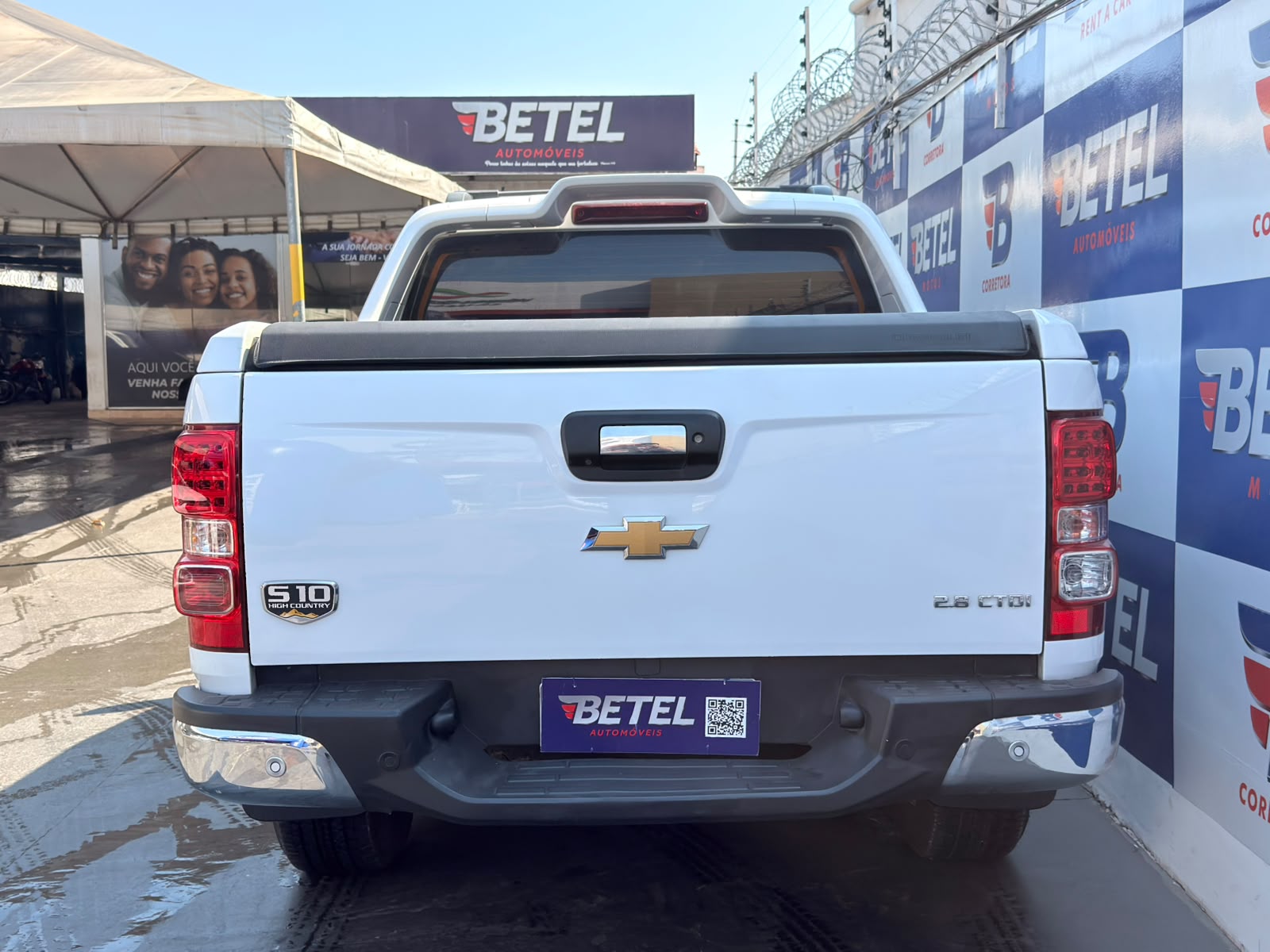 GM - Chevrolet S10 HIGH COUNTRY 2.8 4X4 AUTOMATICA DIESEL S10 HIGH COUNTRY 2.8 4X4 AUTOMATICA DIESEL