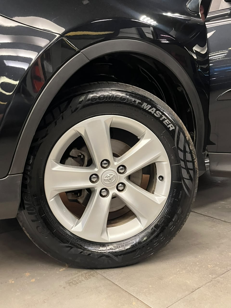 Toyota RAV4 2.0 4x2 16V AUT. RAV4 2.0 4x2 16V AUT.