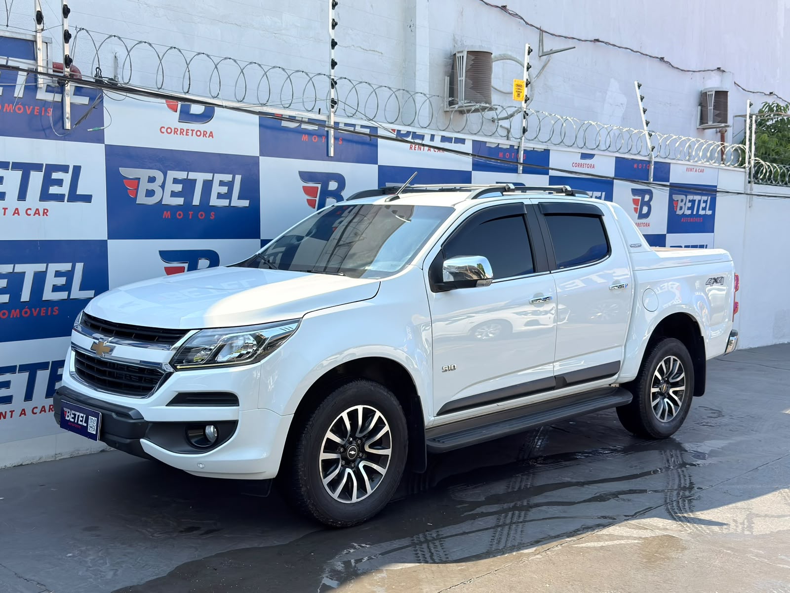 GM - Chevrolet S10 HIGH COUNTRY 2.8 4X4 AUTOMATICA DIESEL S10 HIGH COUNTRY 2.8 4X4 AUTOMATICA DIESEL