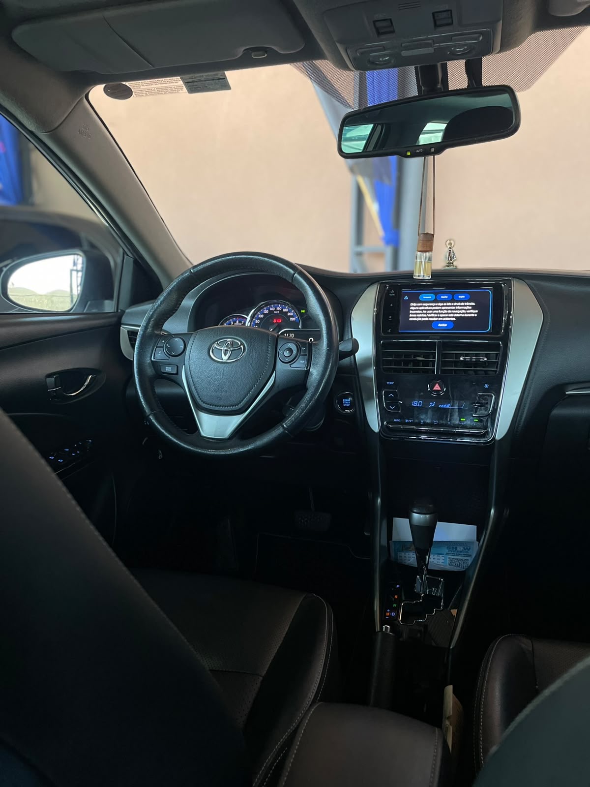 Toyota YARIS XLS Connect Sed. 1.5 Flex 16V AUT. YARIS XLS Connect Sed. 1.5 Flex 16V AUT.