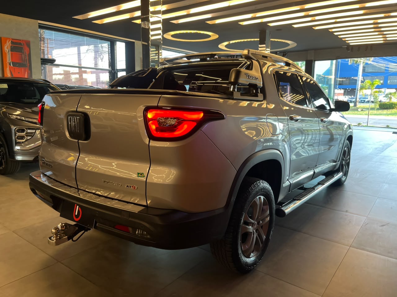 Fiat Toro Volcano 2.4 16V Flex AUT. Toro Volcano 2.4 16V Flex AUT.