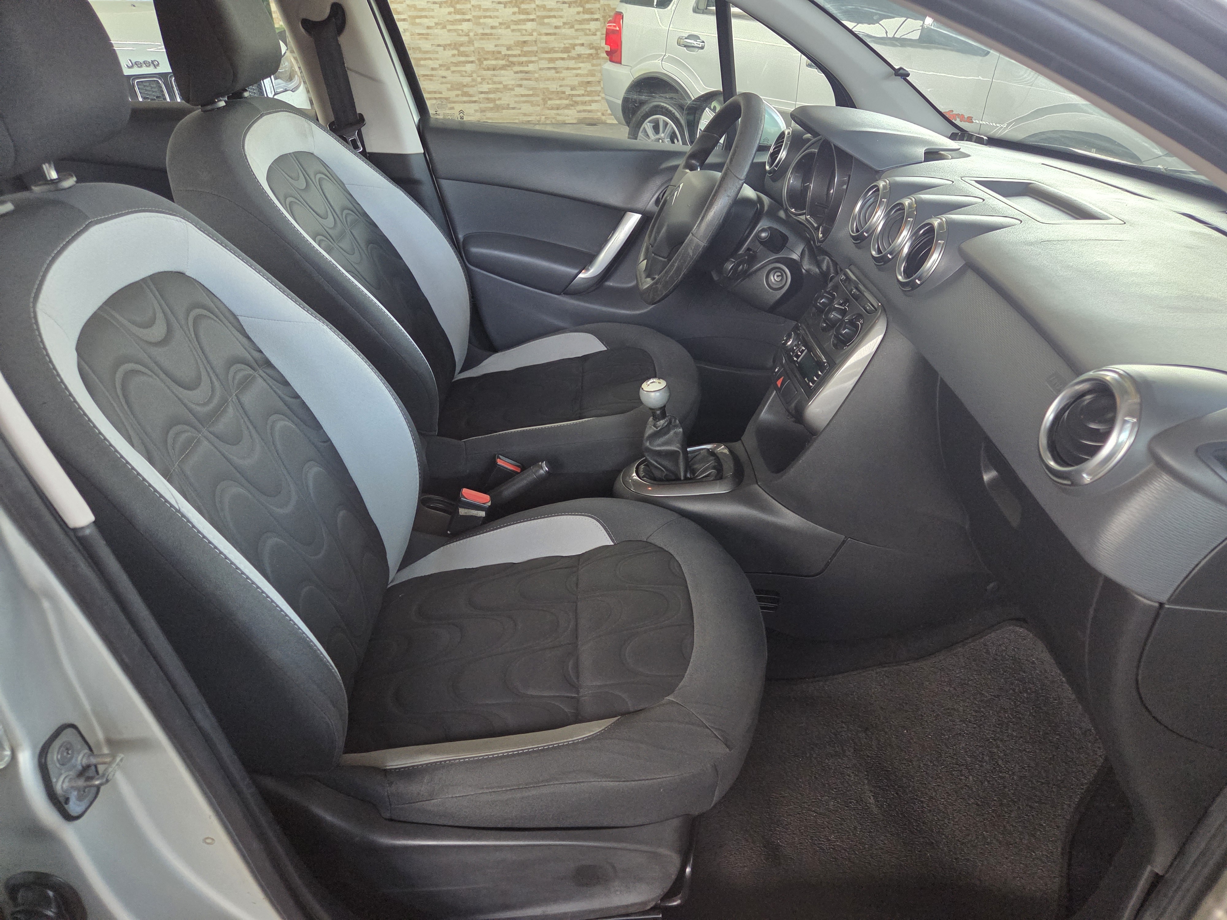 Citroën C3 Attra/Origine Pack 1.5 Flex 8V 5p Mec C3 Attra/Origine Pack 1.5 Flex 8V 5p Mec