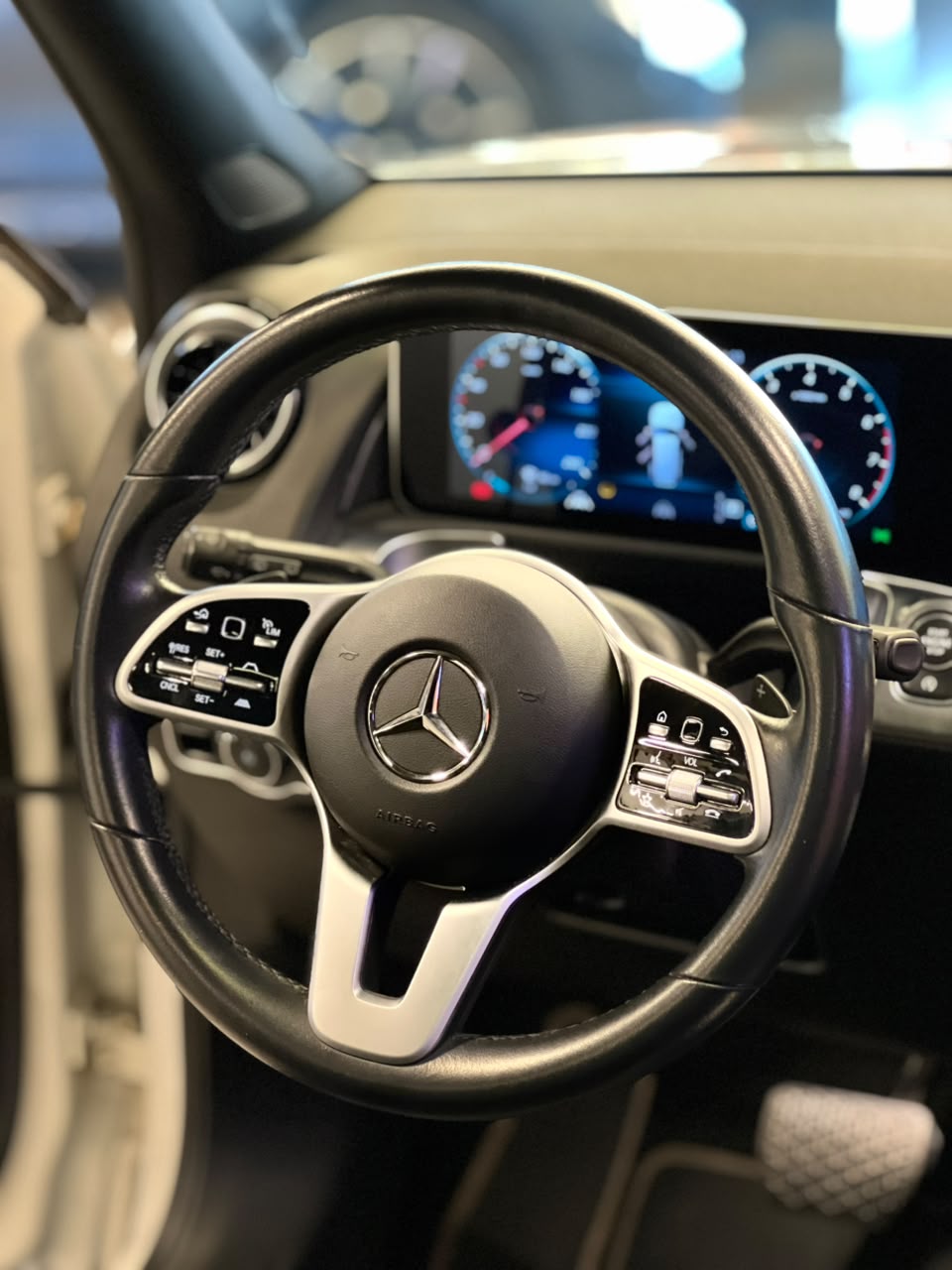 Mercedes-Benz GLB 200 Progressive 1.3 TB 16V AUT. GLB 200 Progressive 1.3 TB 16V AUT.