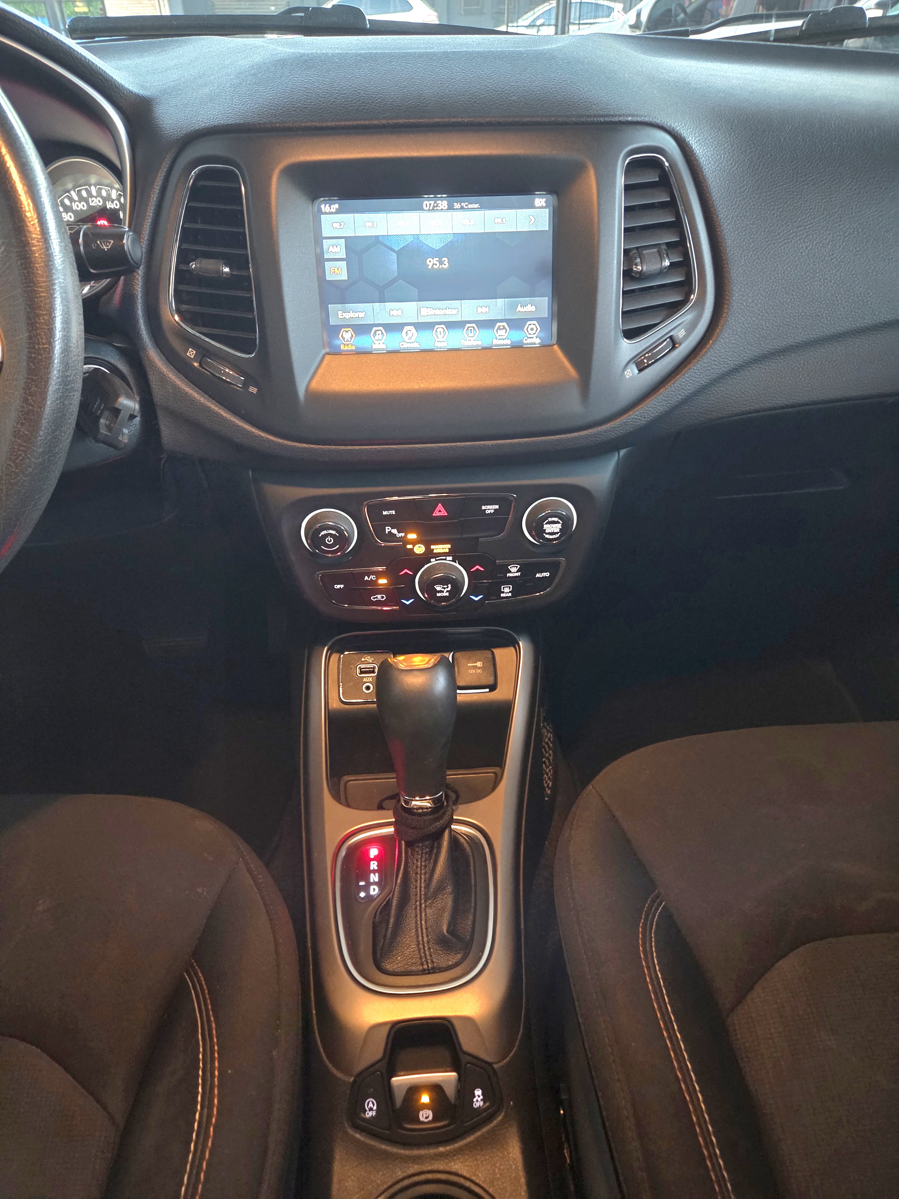 Jeep COMPASS SPORT 2.0 4x2 Flex 16V AUT. COMPASS SPORT 2.0 4x2 Flex 16V AUT.