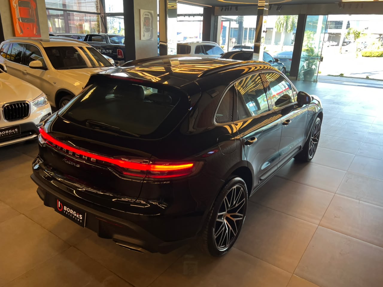 Porsche Macan 2.0 Turbo Macan 2.0 Turbo