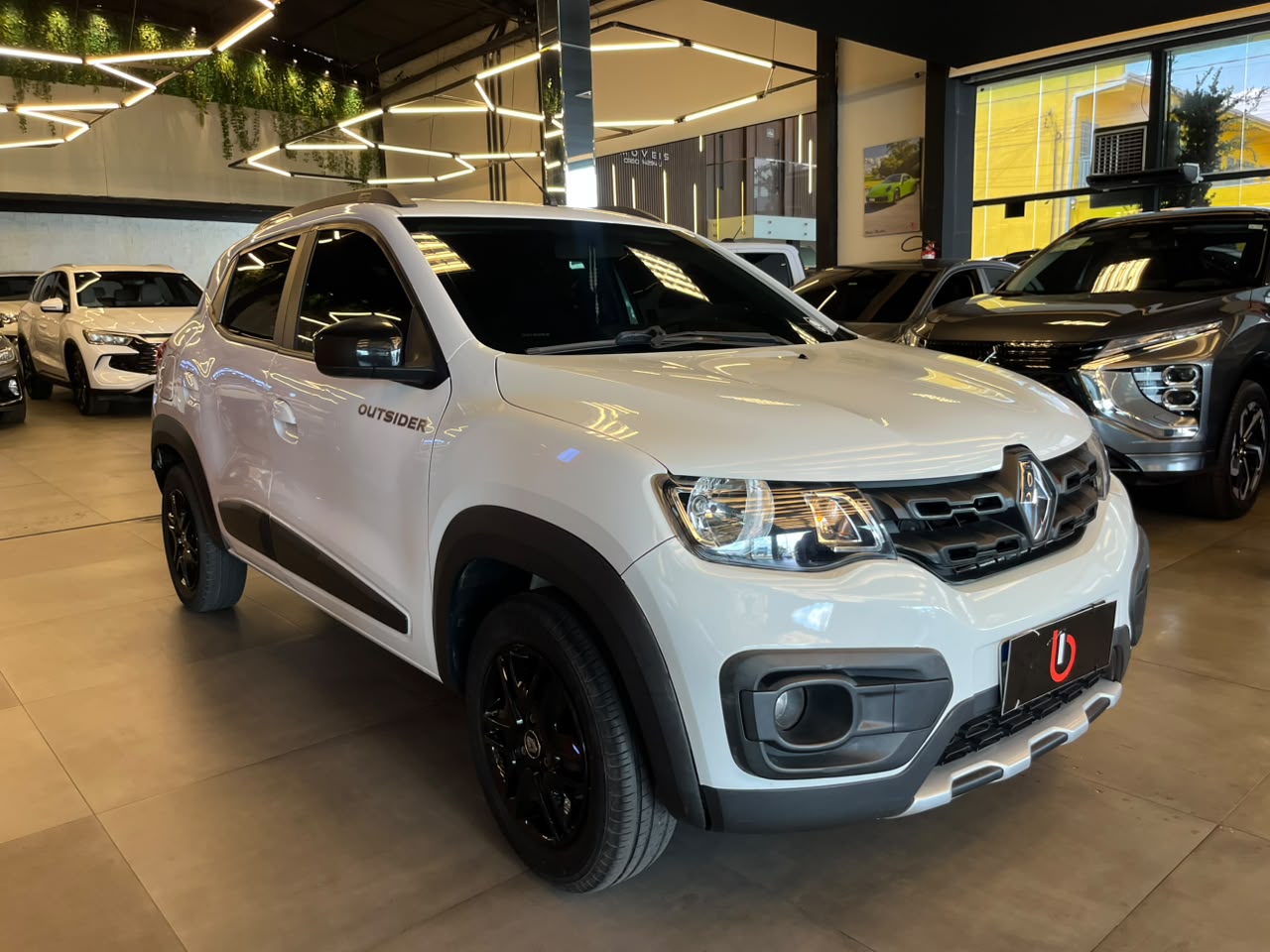 Renault KWID OUTSIDER 1.0 Flex 12V 5p Mec. KWID OUTSIDER 1.0 Flex 12V 5p Mec.