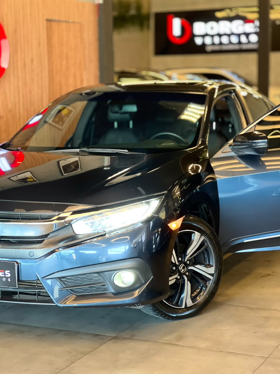 Honda Civic Sedan TOURING 1.5 Turbo 16V Aut.4p Civic Sedan TOURING 1.5 Turbo 16V Aut.4p