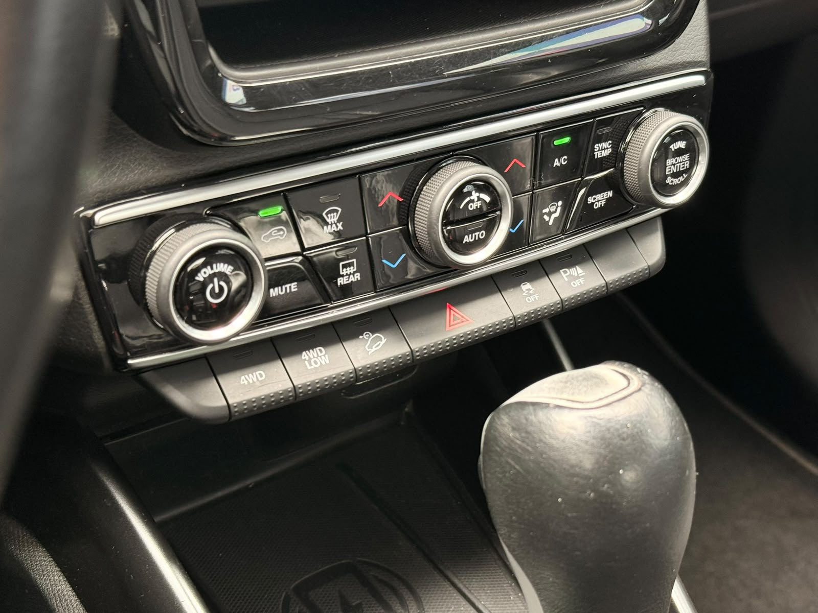 Fiat Toro Volcano 2.0 16V 4x4 TB Diesel AUT. Toro Volcano 2.0 16V 4x4 TB Diesel AUT.