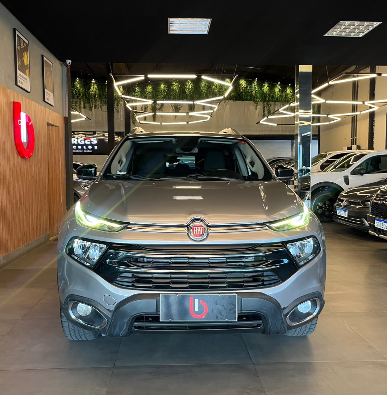 Fiat Toro Volcano 2.4 16V Flex AUT. Toro Volcano 2.4 16V Flex AUT.