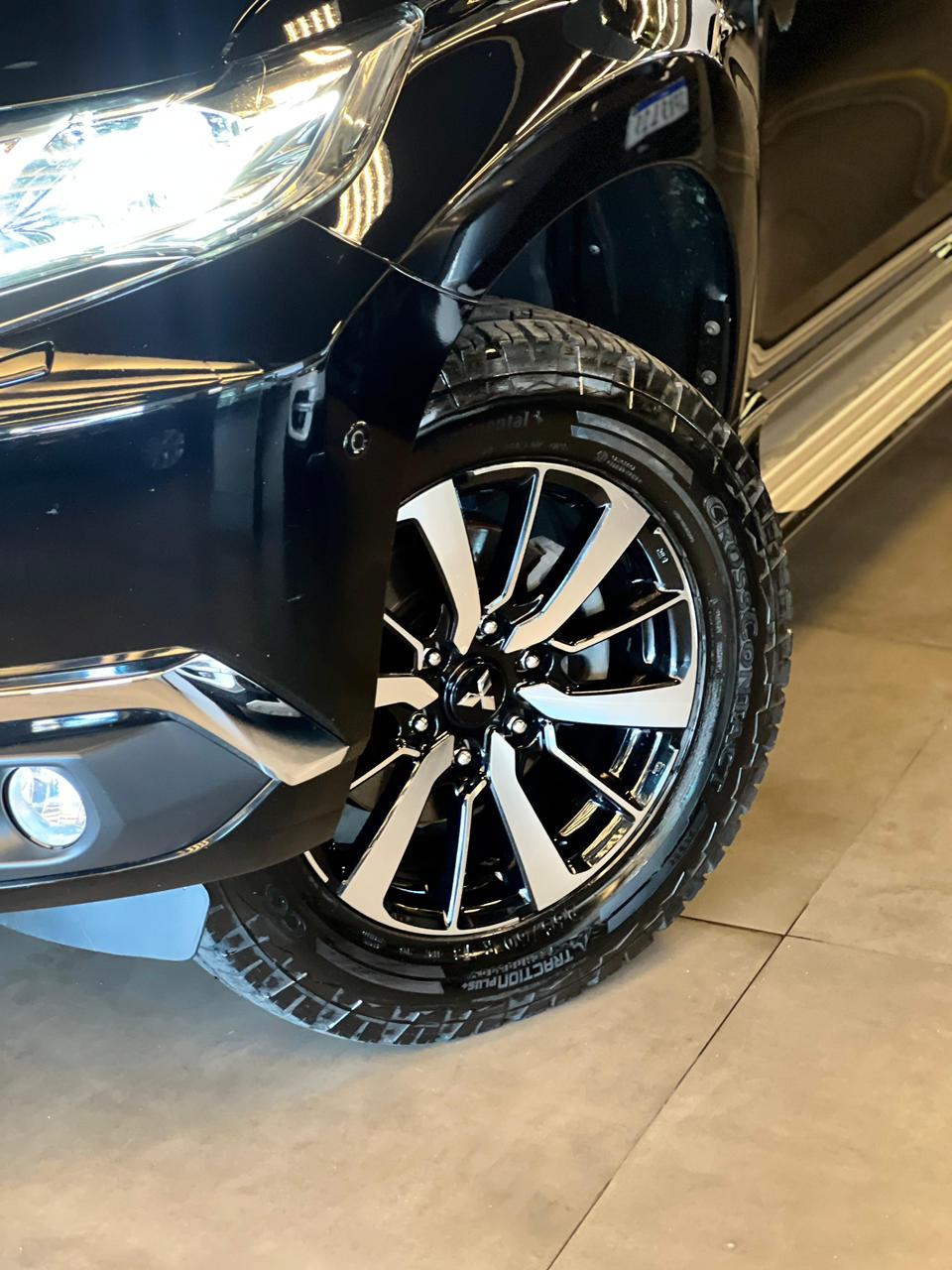 Mitsubishi PAJERO Sport HPE 2.4 Automático 7 LUGARES 2.4
