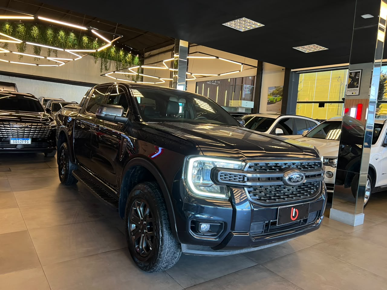Ford Ranger Black 2.0 4x2 CD TB Diesel AUT. Ranger Black 2.0 4x2 CD TB Diesel AUT.