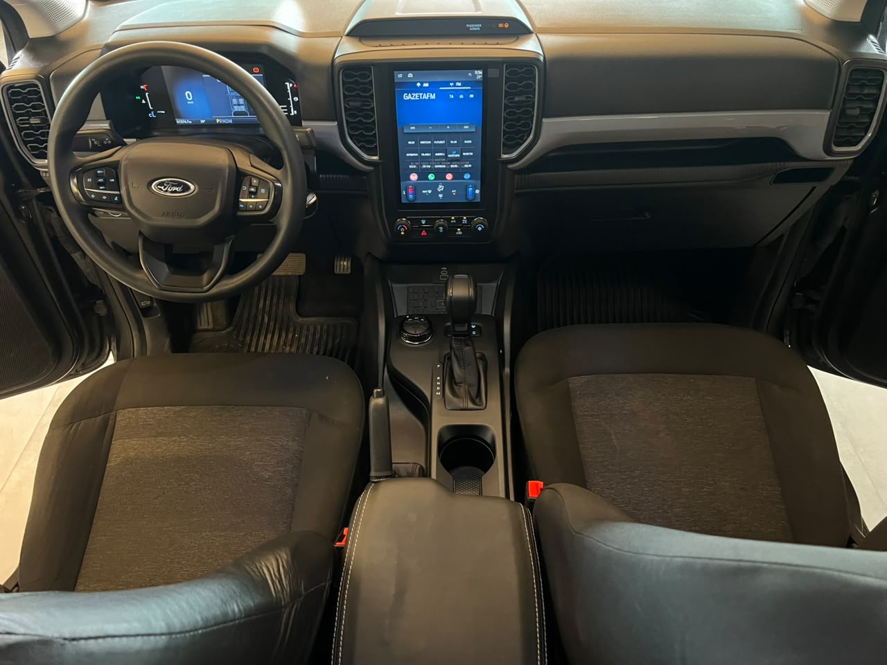 Ford Ranger XLS 2.0 4x4 CD Diesel AUT. Ranger XLS 2.0 4x4 CD Diesel AUT.