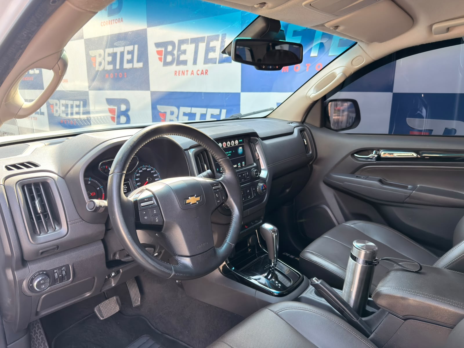 GM - Chevrolet S10 HIGH COUNTRY 2.8 4X4 AUTOMATICA DIESEL S10 HIGH COUNTRY 2.8 4X4 AUTOMATICA DIESEL