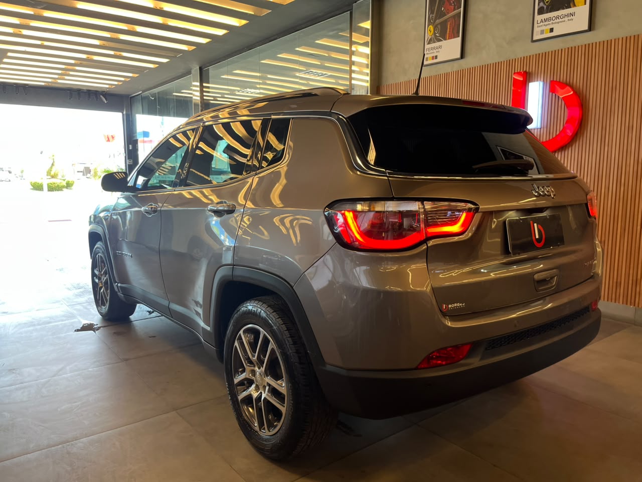 Jeep COMPASS SPORT 2.0 4x2 Flex 16V AUT. COMPASS SPORT 2.0 4x2 Flex 16V AUT.