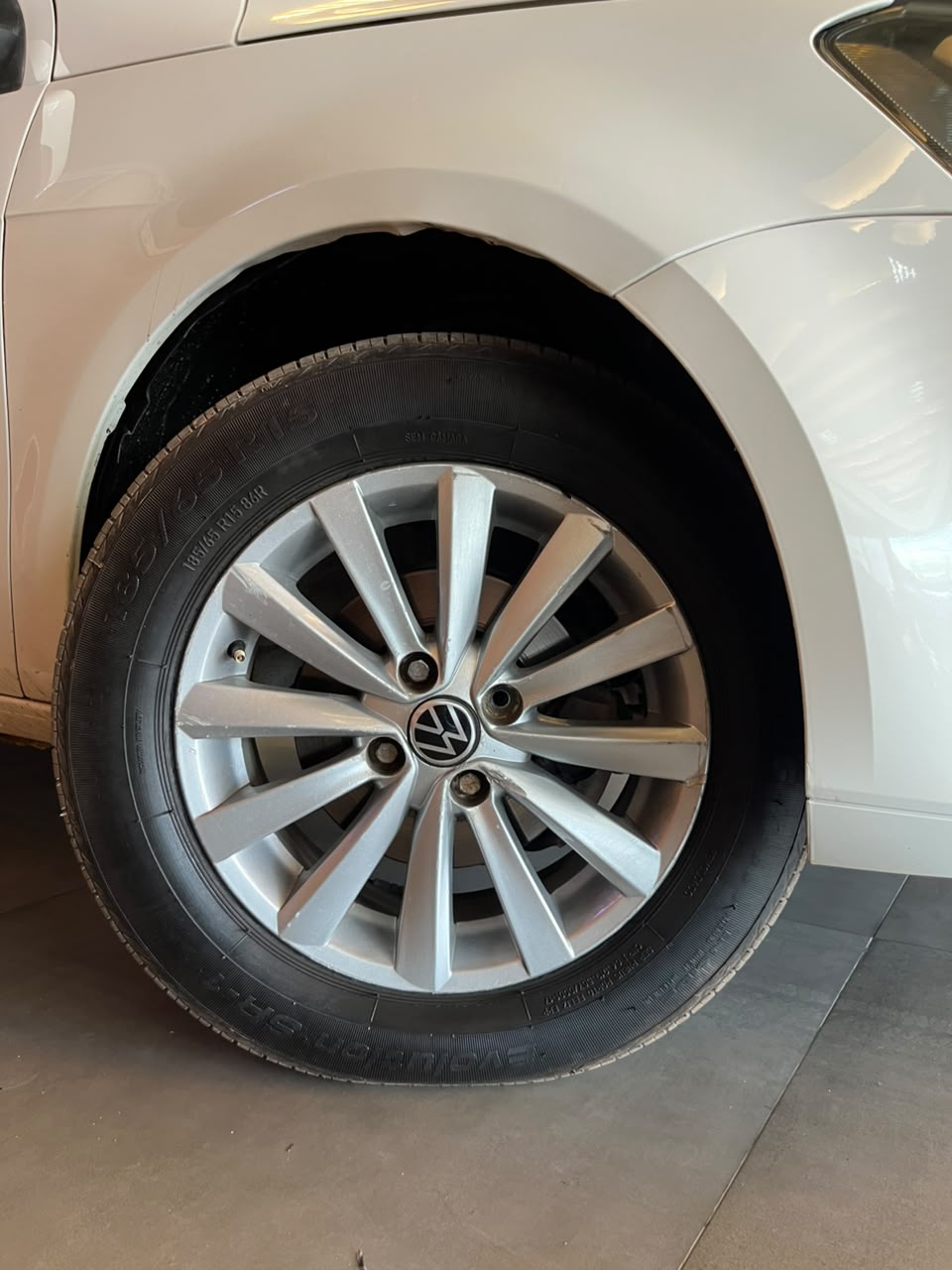 VW - VolksWagen Gol Comfortline 1.0 T. Flex 12V 5p Gol Comfortline 1.0 T. Flex 12V 5p