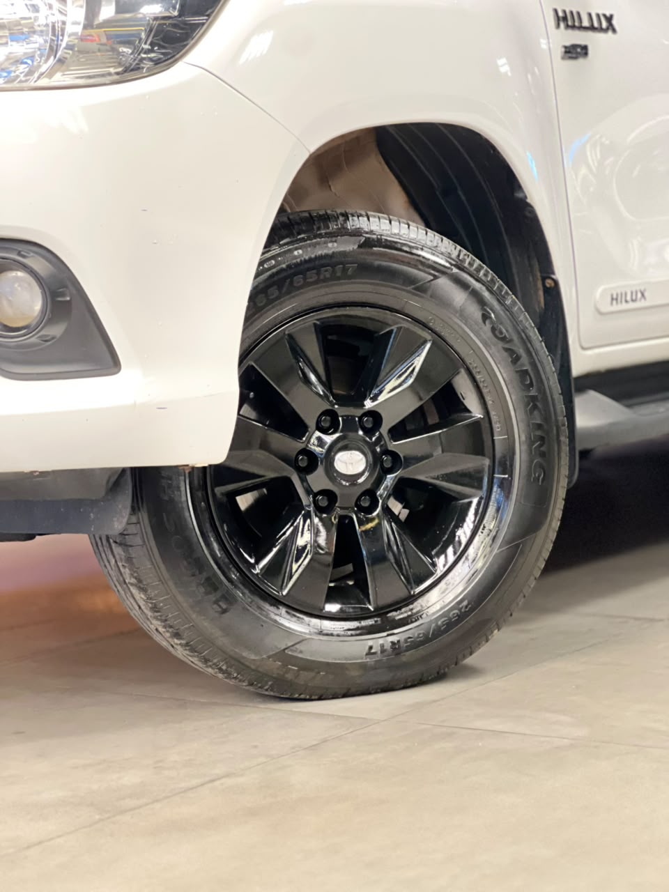 Toyota Hilux CD SRV 4x2 2.7 Flex 16V AUT. Hilux CD SRV 4x2 2.7 Flex 16V AUT.