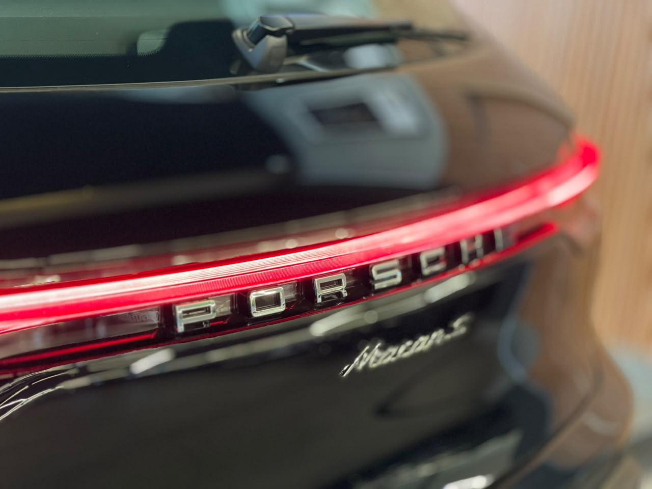 Porsche Macan 2.0 Turbo Macan 2.0 Turbo