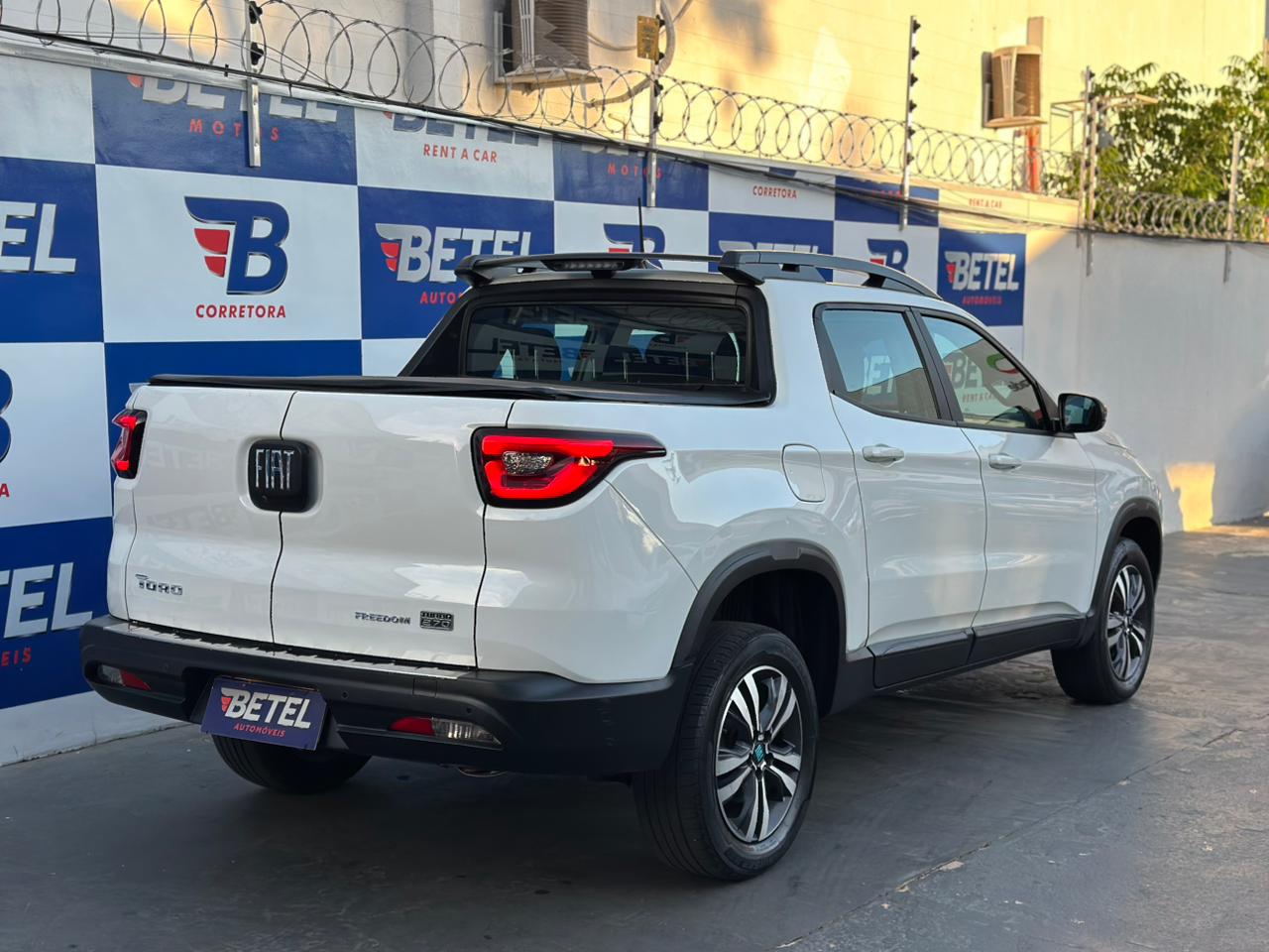 Fiat Toro Freedom 1.3 T270 4x2 Flex AUT. Toro Freedom 1.3 T270 4x2 Flex AUT.