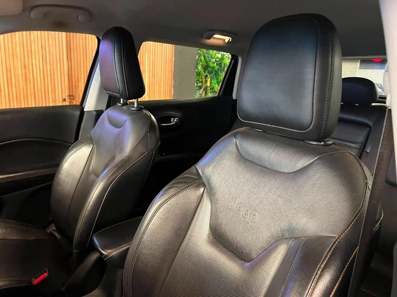 Jeep COMPASS LONGITUDE 2.0 4x2 Flex 16V AUT. COMPASS LONGITUDE 2.0 4x2 Flex 16V AUT.