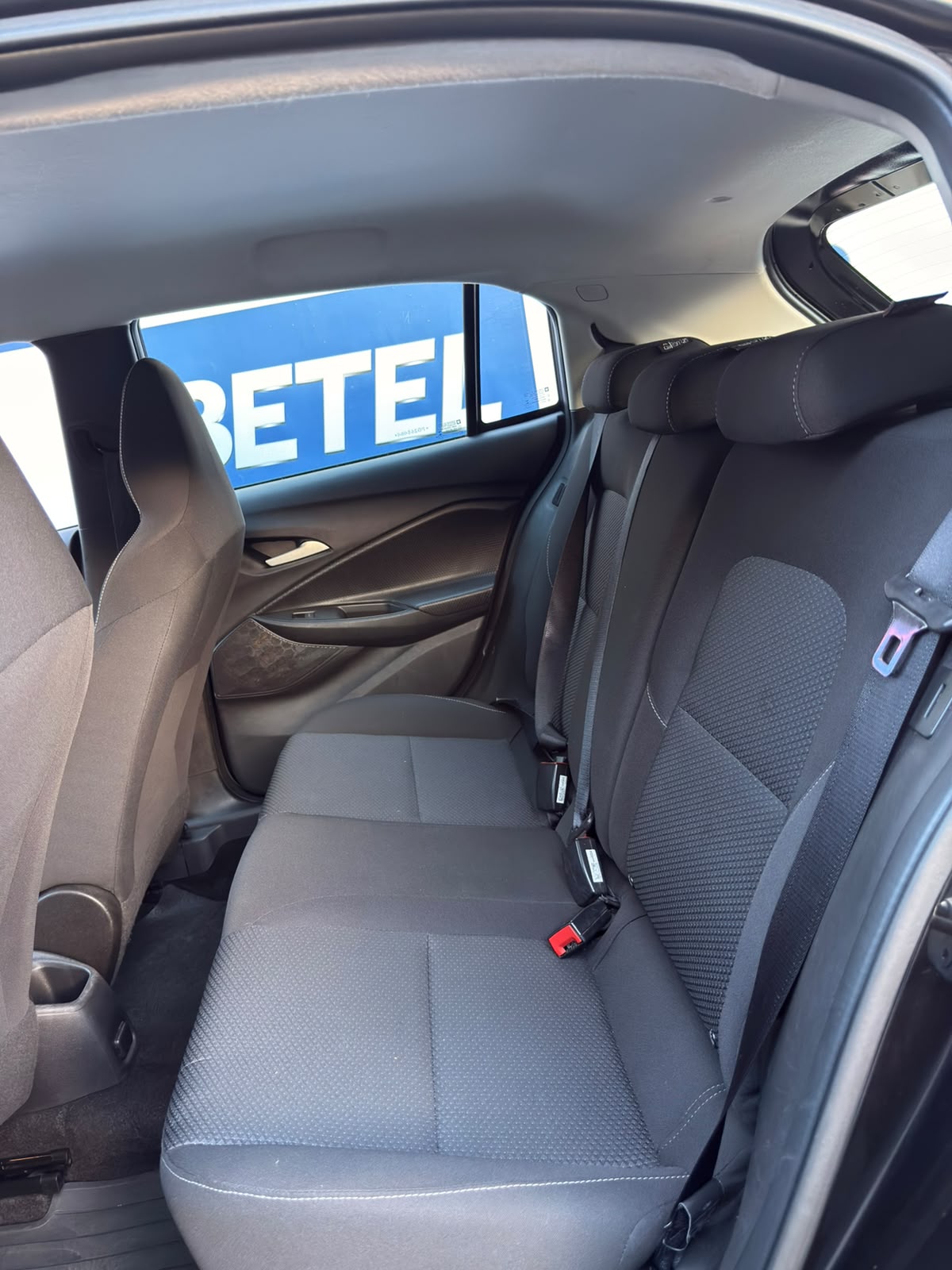 GM - Chevrolet ONIX HATCH LT 1.0 12V Flex 5p Mec. ONIX HATCH LT 1.0 12V Flex 5p Mec.