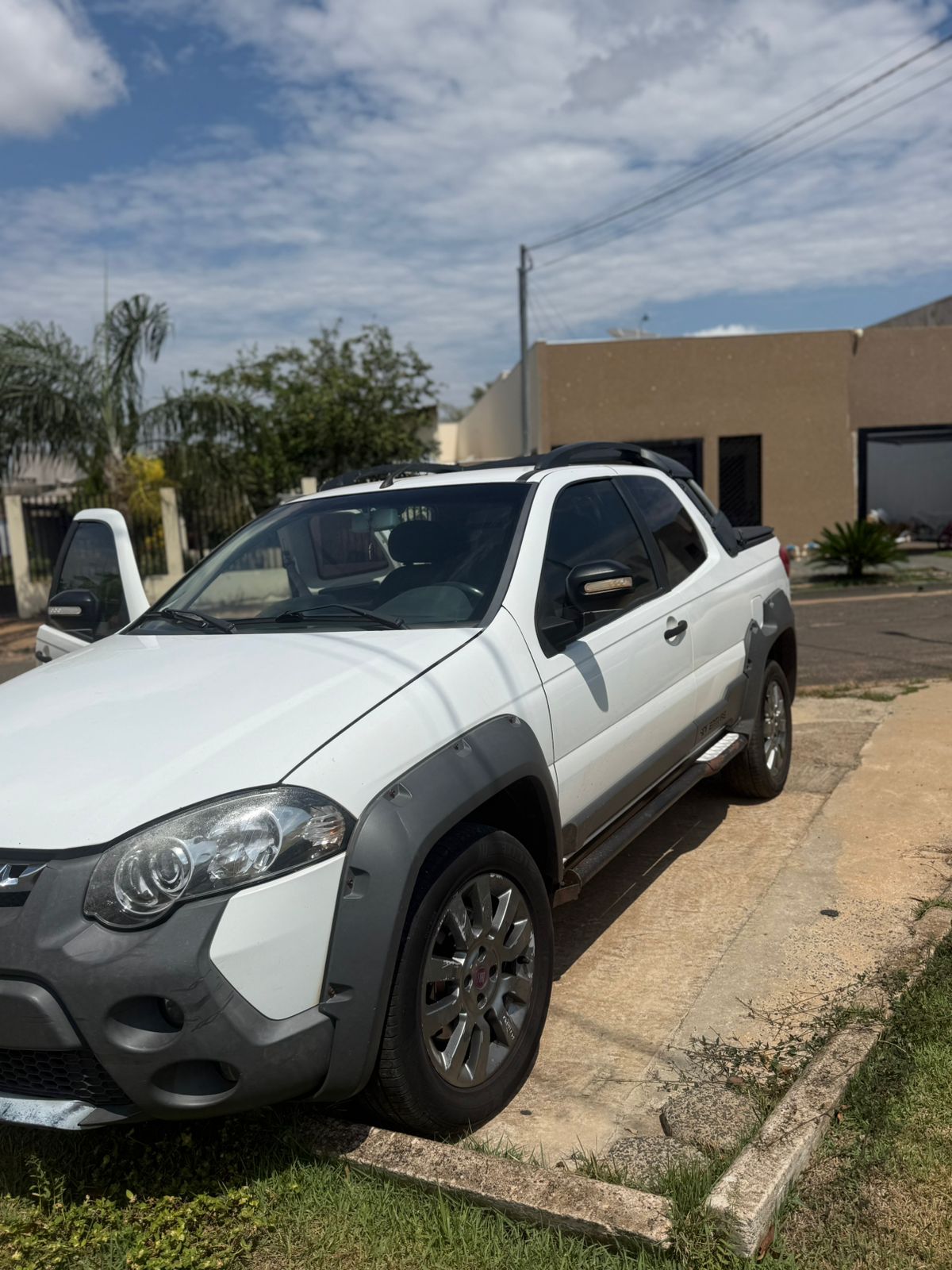 Fiat Strada Adv.Ext./ Ext. 1.8 LOCKER Flex CD Strada Adv.Ext./ Ext. 1.8 LOCKER Flex CD
