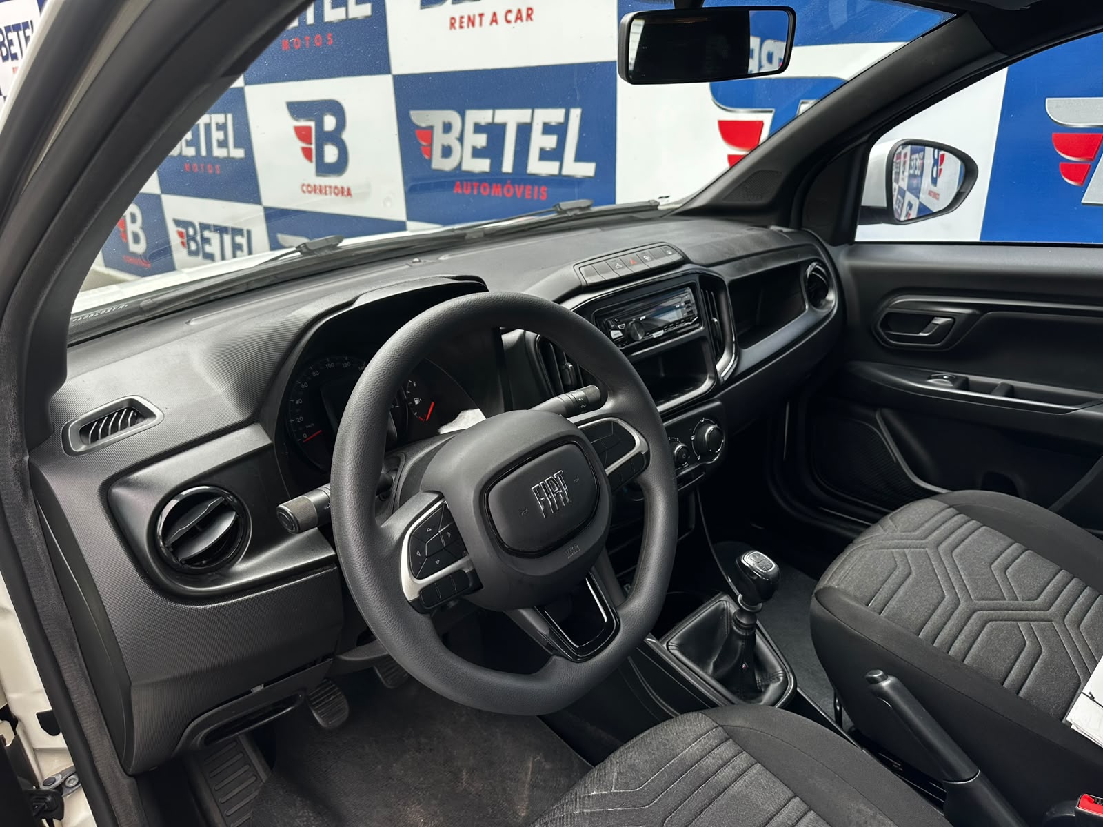 Fiat Strada Freedom 1.3 Flex 8V CD Strada Freedom 1.3 Flex 8V CD