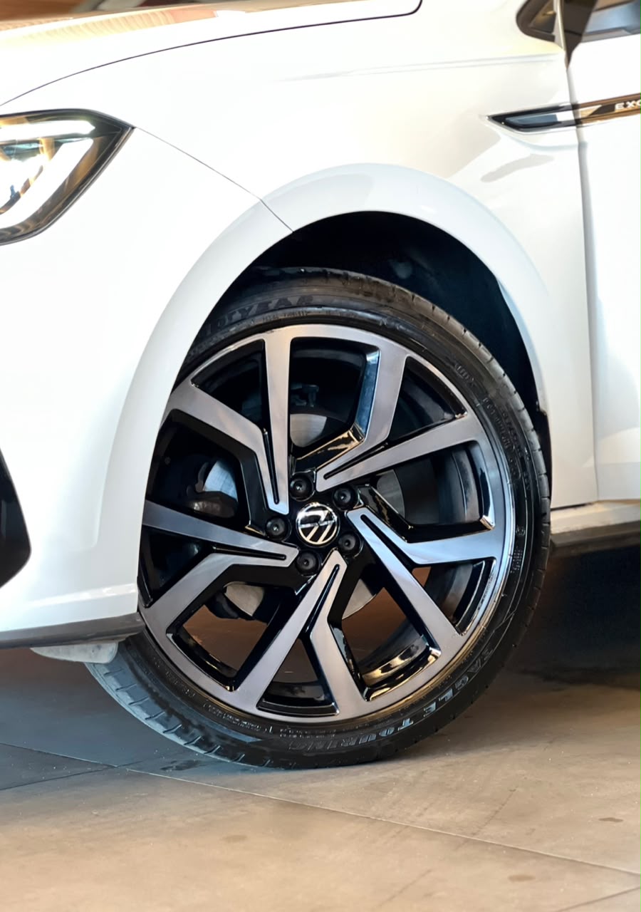 VW - VolksWagen VIRTUS Exclusive 250TSI 1.4 Flex 16V AUT VIRTUS Exclusive 250TSI 1.4 Flex 16V AUT