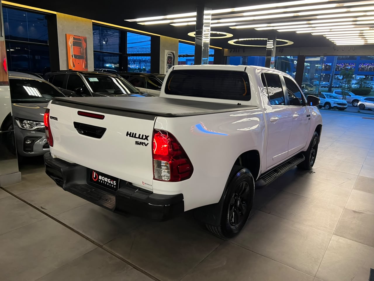 Toyota Hilux CD SRV 4x2 2.7 Flex 16V AUT. Hilux CD SRV 4x2 2.7 Flex 16V AUT.