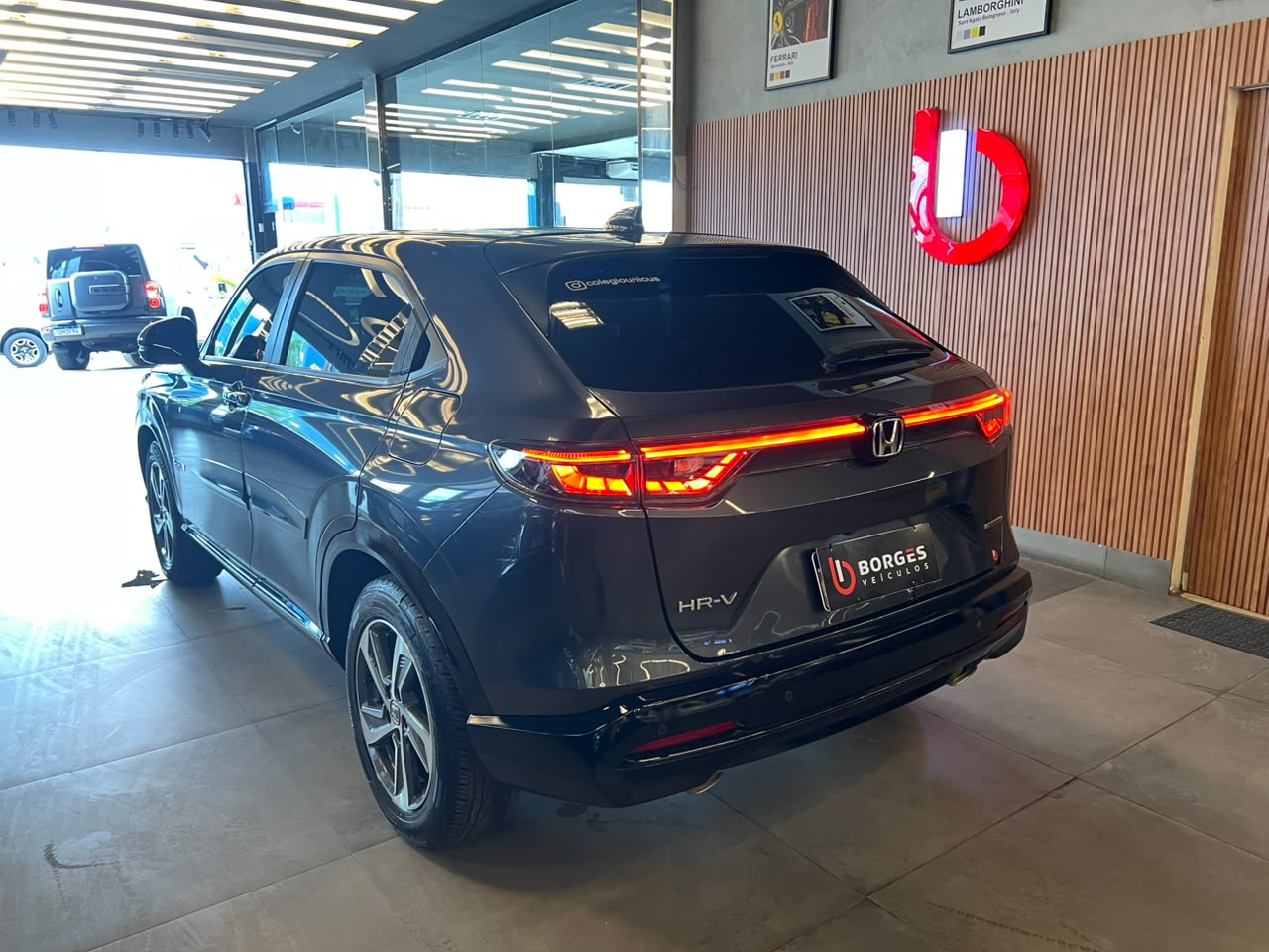 Honda HR-V Touring 1.5 Flex TB 16V 5p AUT. HR-V Touring 1.5 Flex TB 16V 5p AUT.