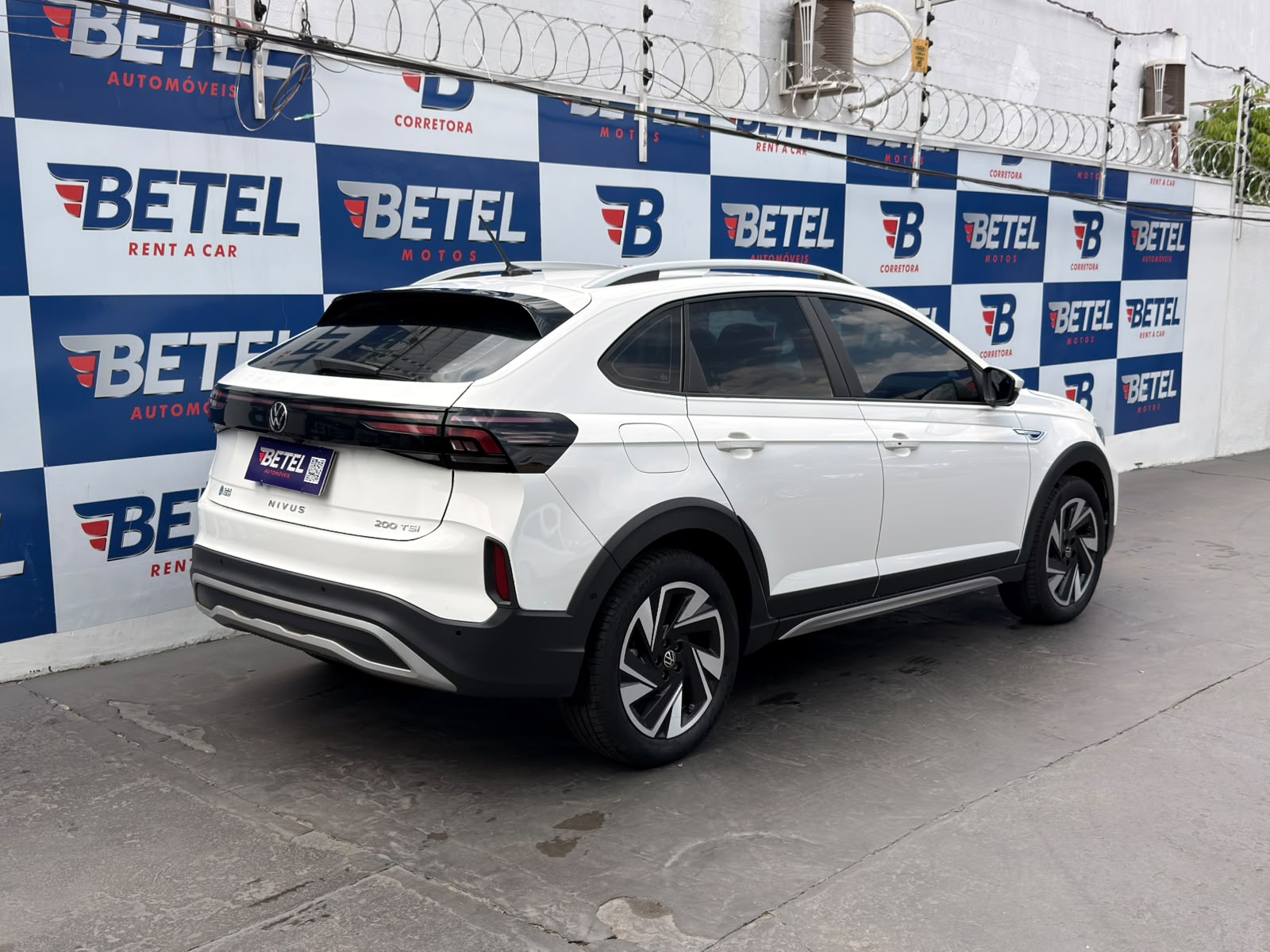 VW - VolksWagen Nivus Highline 1.0 200 TSI Flex AUT. Nivus Highline 1.0 200 TSI Flex AUT.