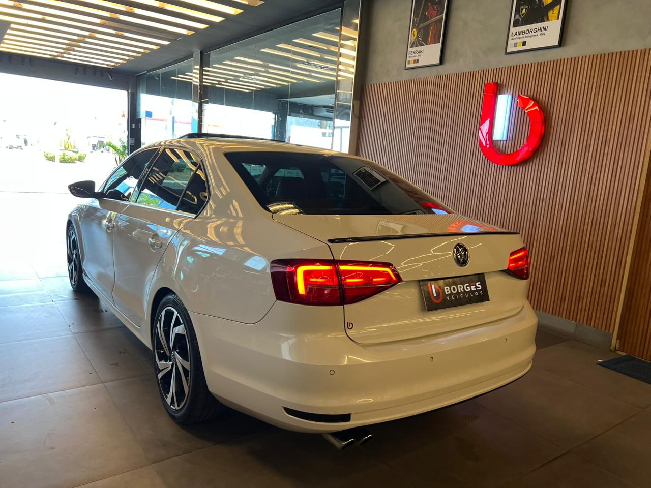VOLKSWAGEN JETTA HIGHLINE 2.0 TSI JETTA HIGHLINE 2.0 TFSI